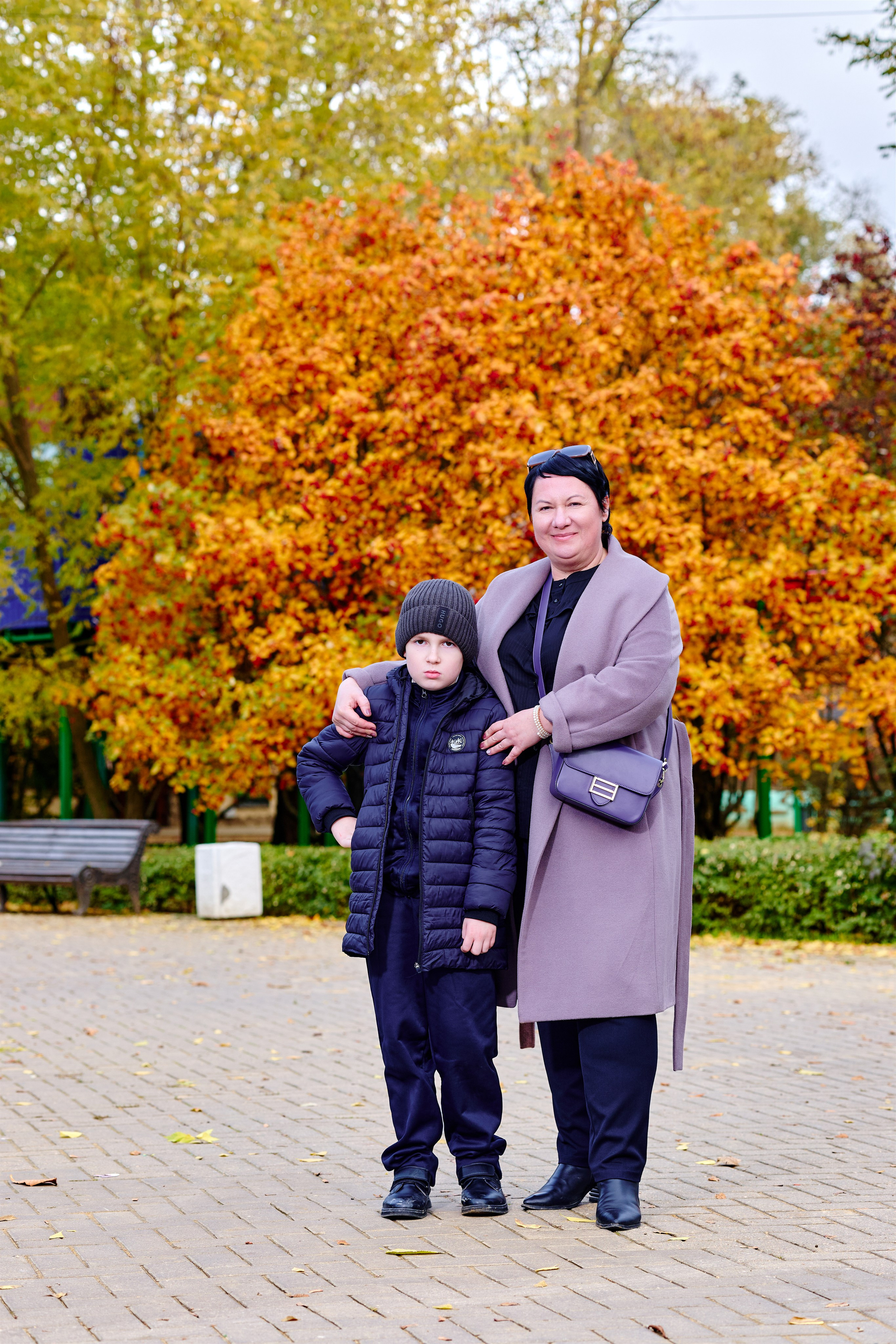 Прогулка в парке классом. Фотограф Выпускные альбомы Таганрог Сергей Коробченко