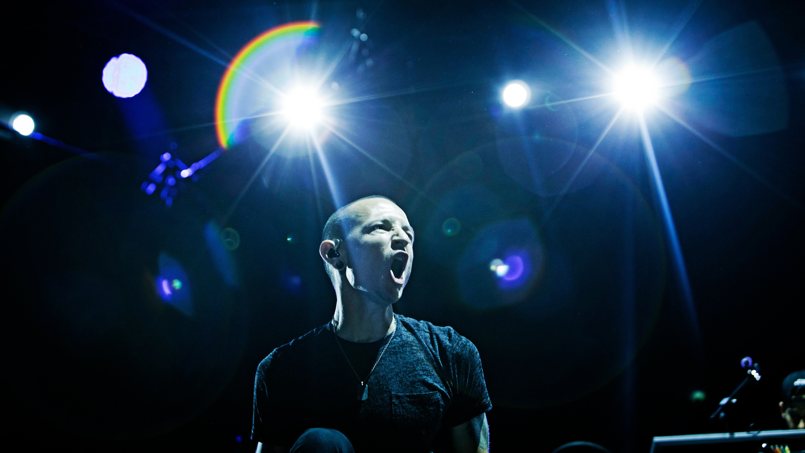 Виталий Кривцов  Музыкальный и концертный фотограф Фотосъёмка артистов, концертов и фестивалей Виталий Кривцов За кулисами музыки в кадре. Репортажный, event, концертный и backstage фотограф из Москвы Виталий Кривцов