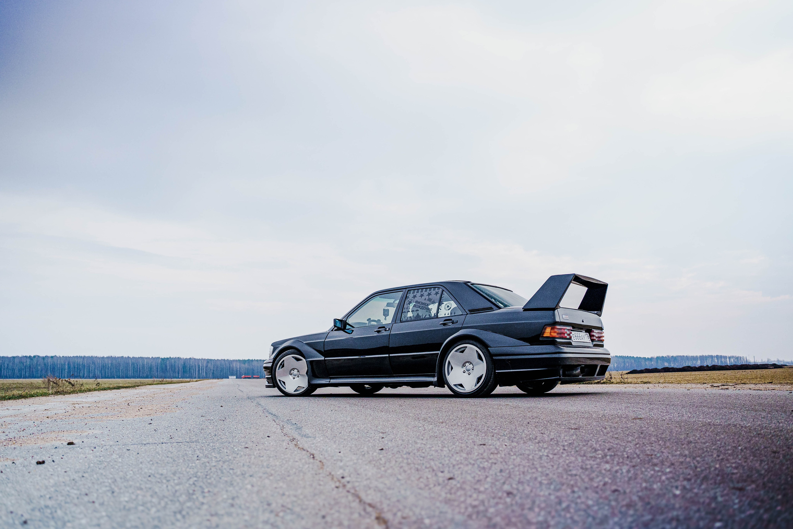 Mercedes 190e. Александр СМИ