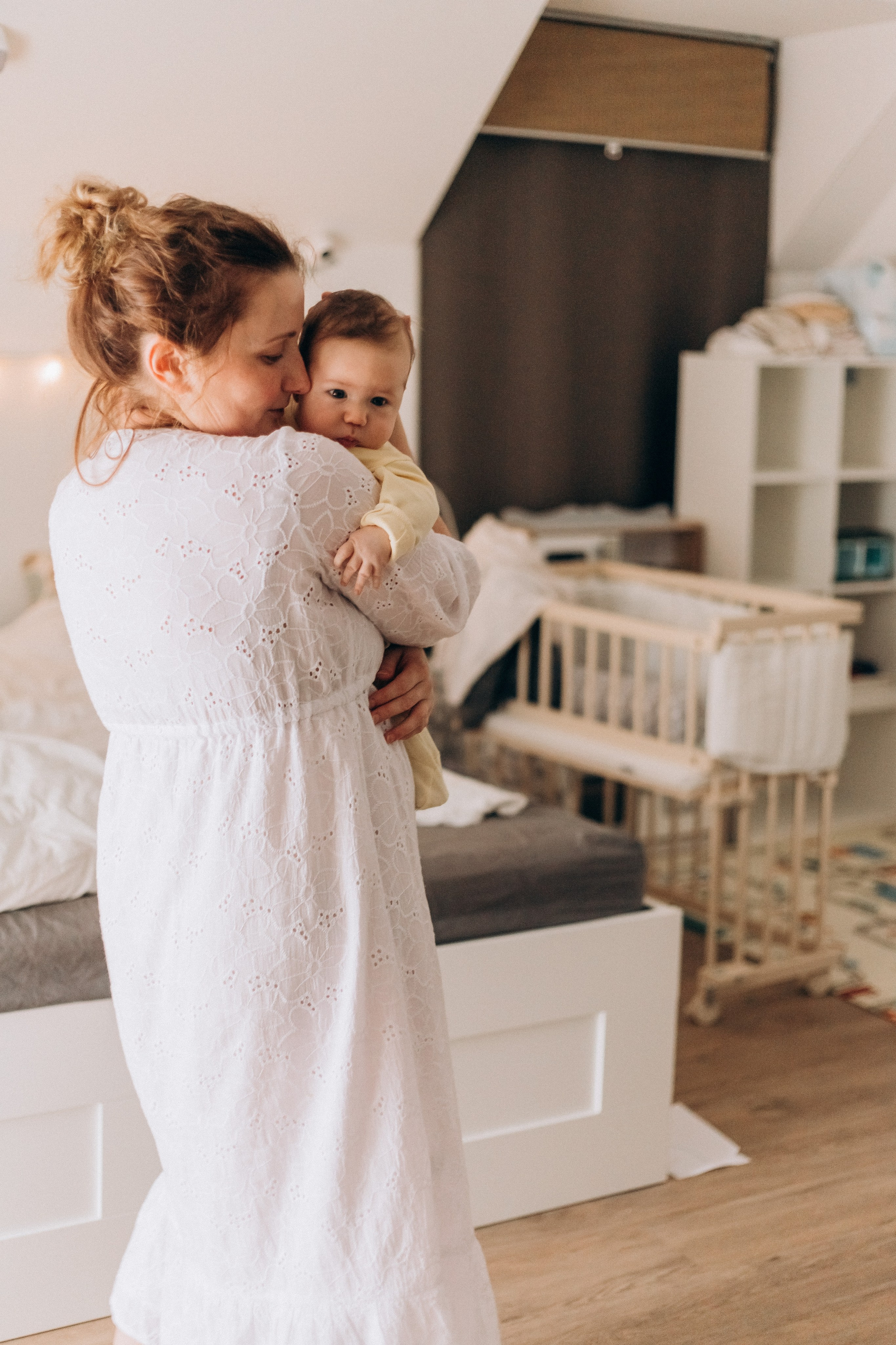 Мама с малышом дома. Фотограф текстиля в Москве Ольга Иванова