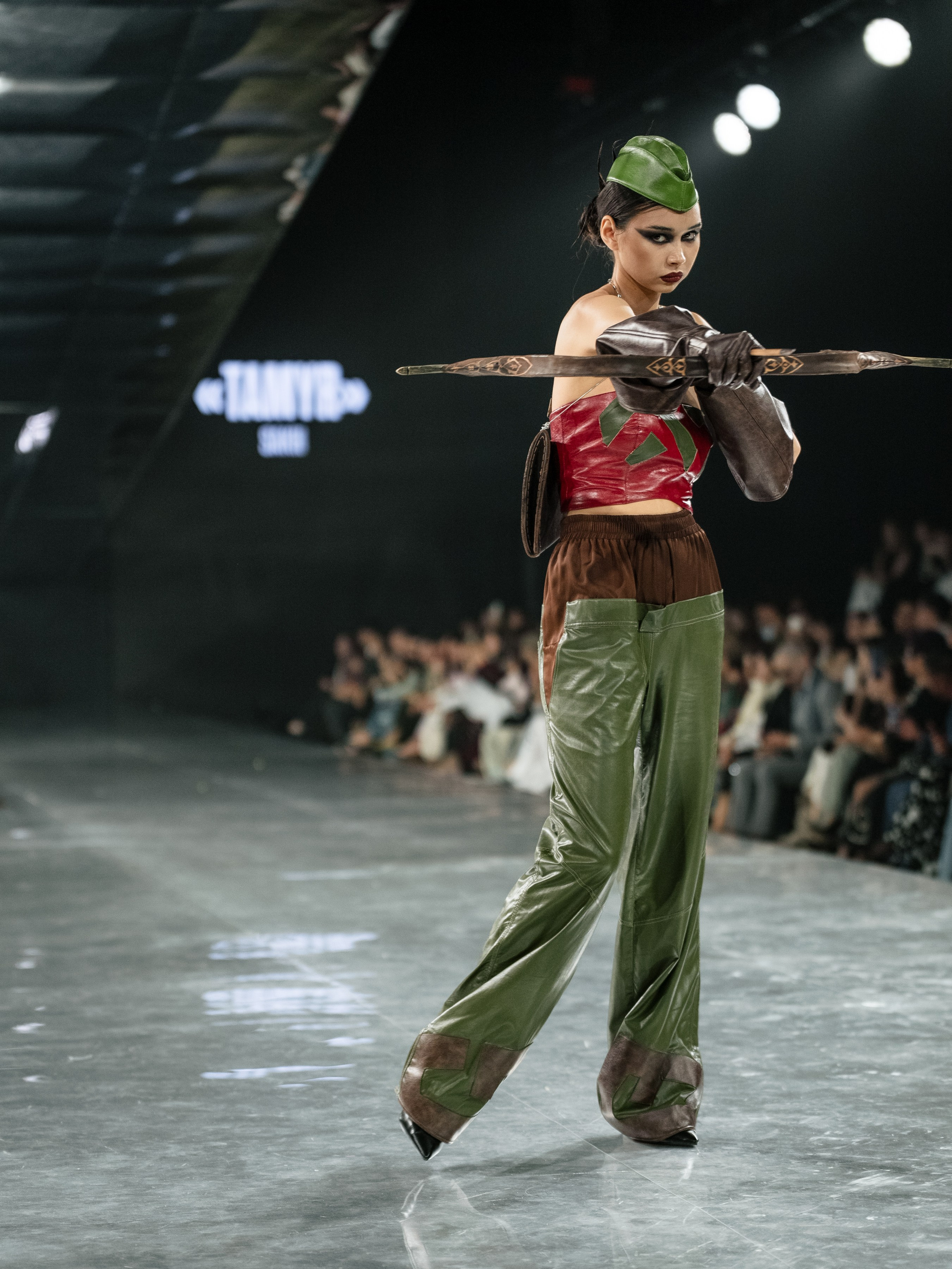 Visa Fashion Week SAKH. Сайт Алматинского НЮ АРТ, будуар и фэшн фотографа Дениса Карпенко