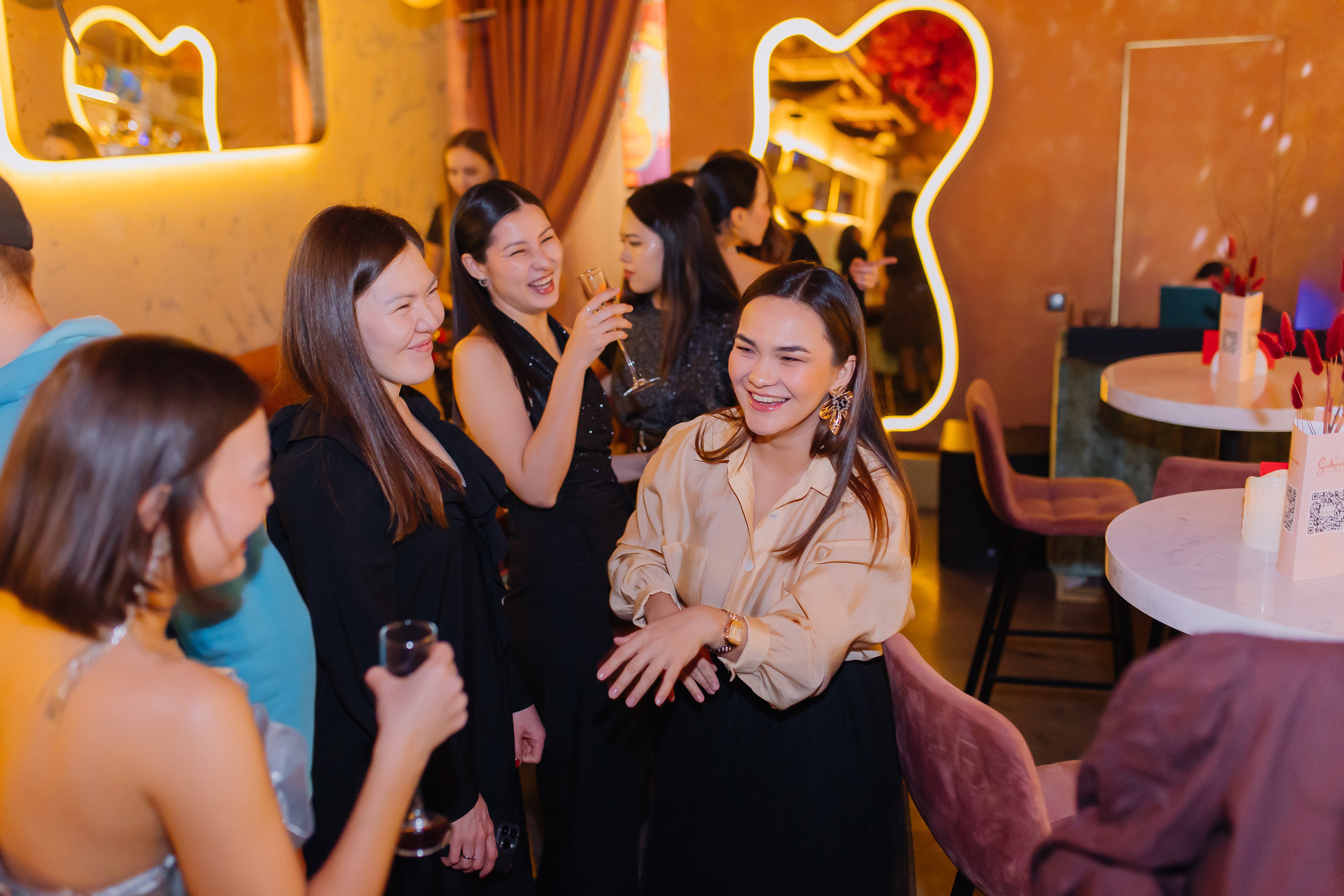 Репортаж. Свадебный и семейный фотограф в Алматы Laura Dosmann