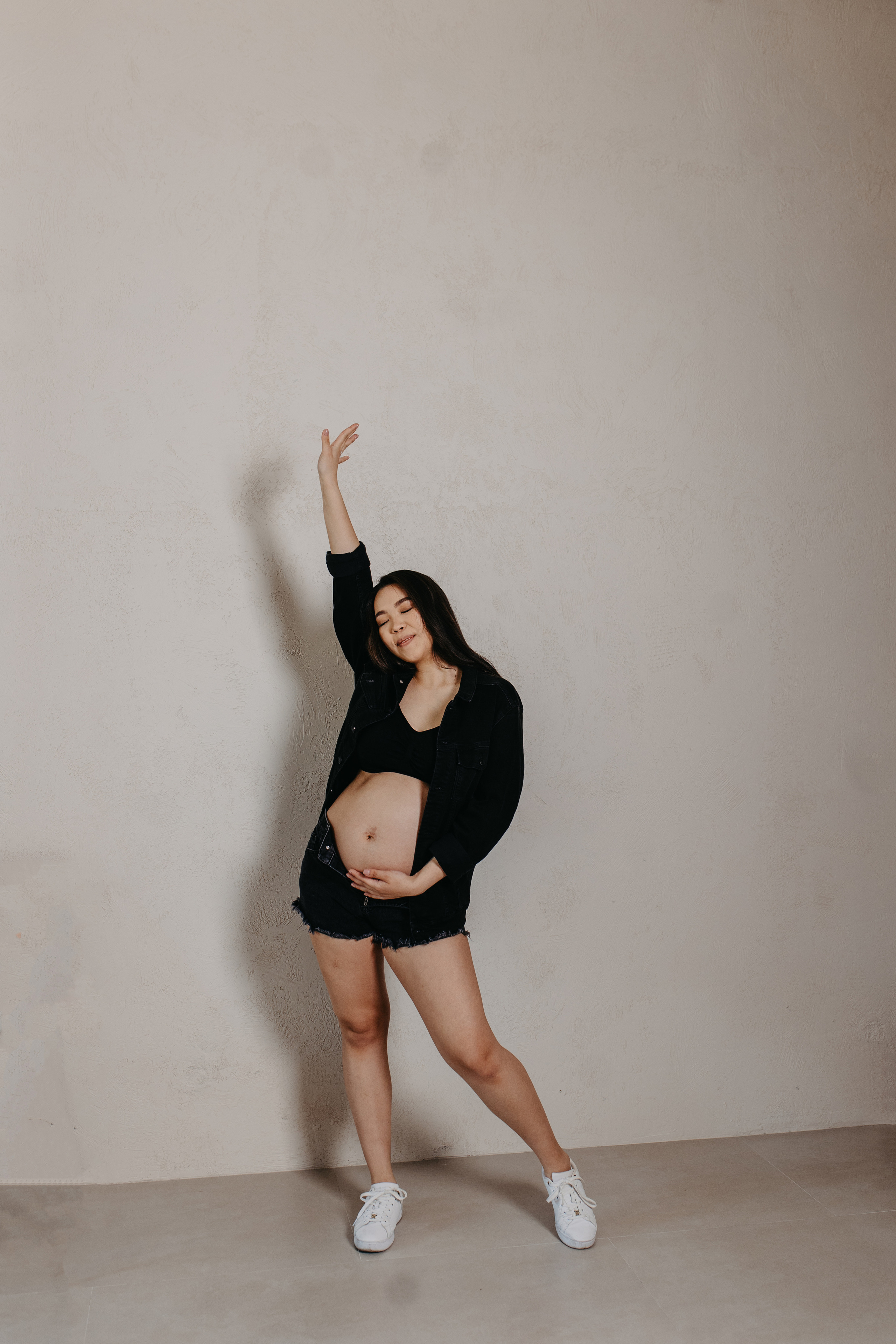 В ожидании Чуда. Свадебный и семейный фотограф в Алматы Laura Dosmann