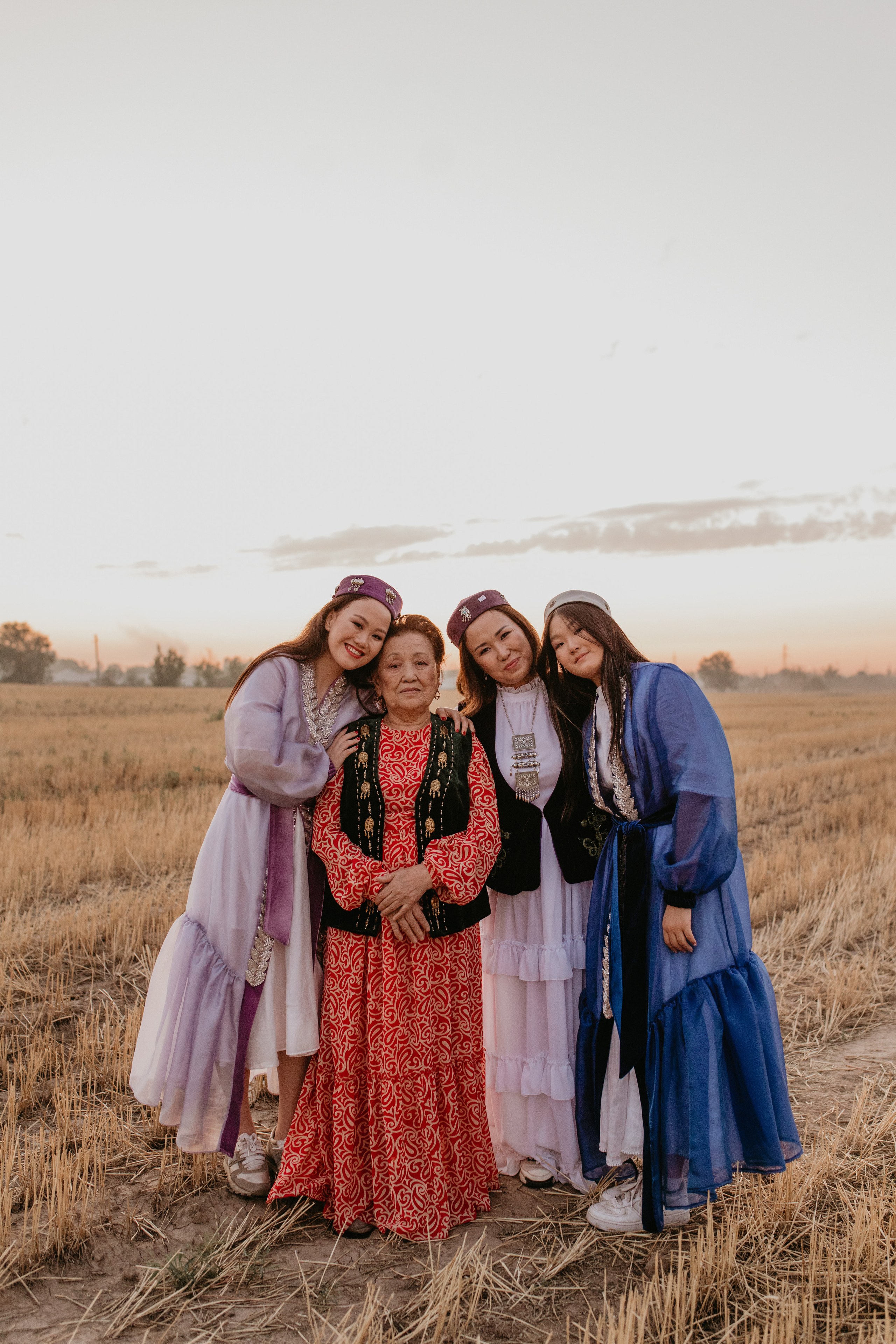 Семейные истории. Свадебный и семейный фотограф в Алматы Laura Dosmann