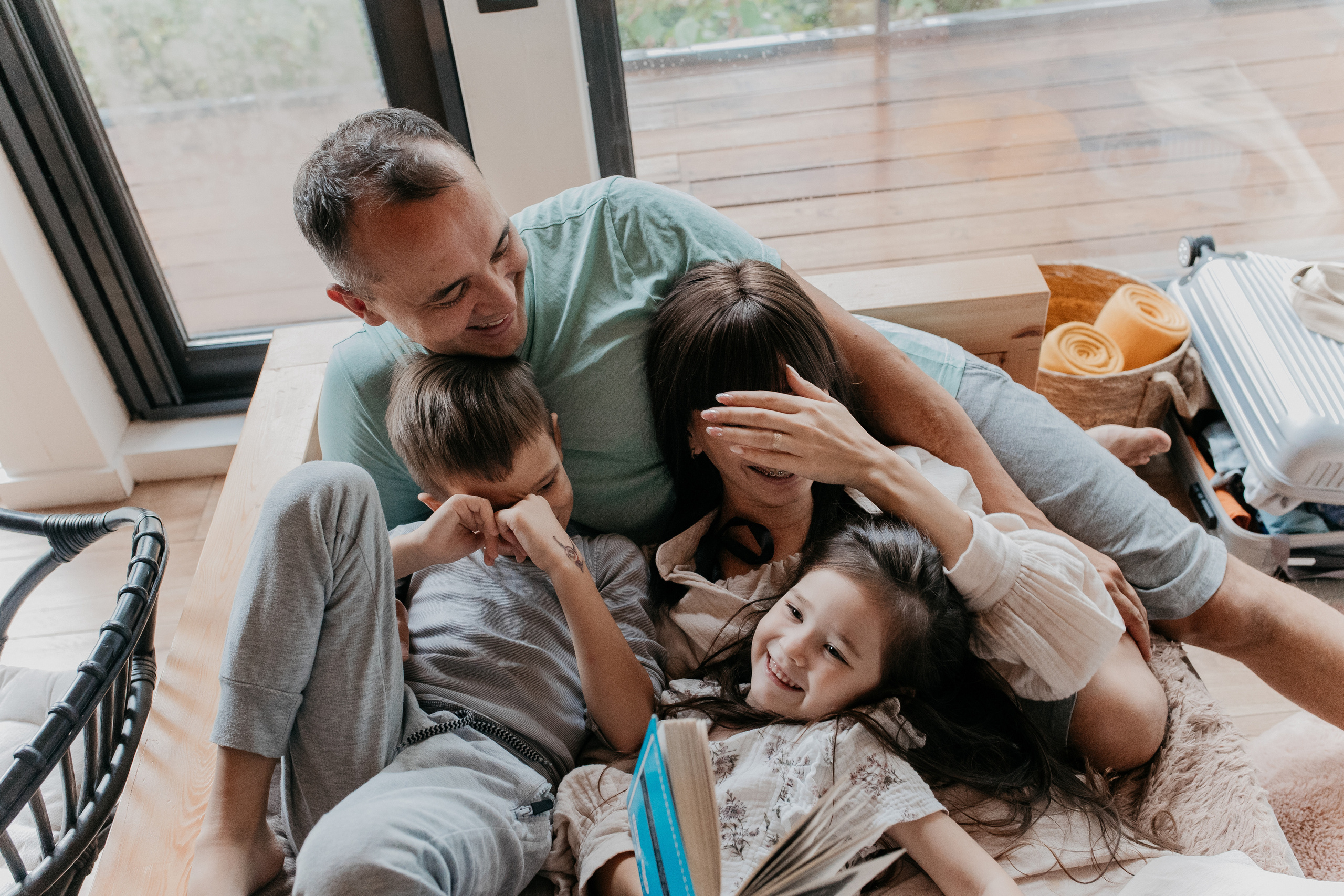 Семейные истории. Свадебный и семейный фотограф в Алматы Laura Dosmann
