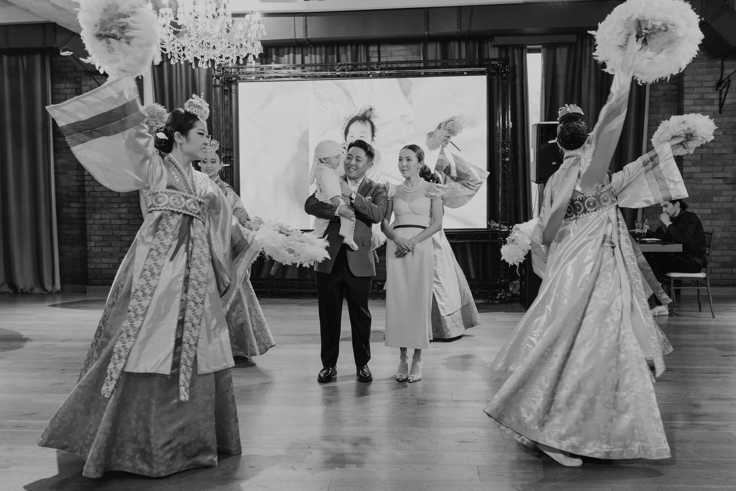 Репортаж. Свадебный и семейный фотограф в Алматы Laura Dosmann