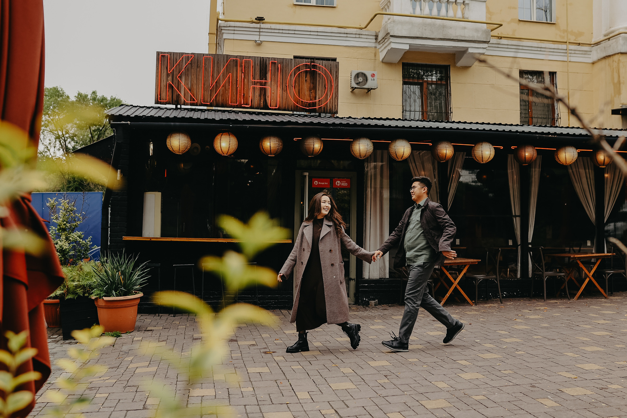 Love Story. Свадебный и семейный фотограф в Алматы Laura Dosmann