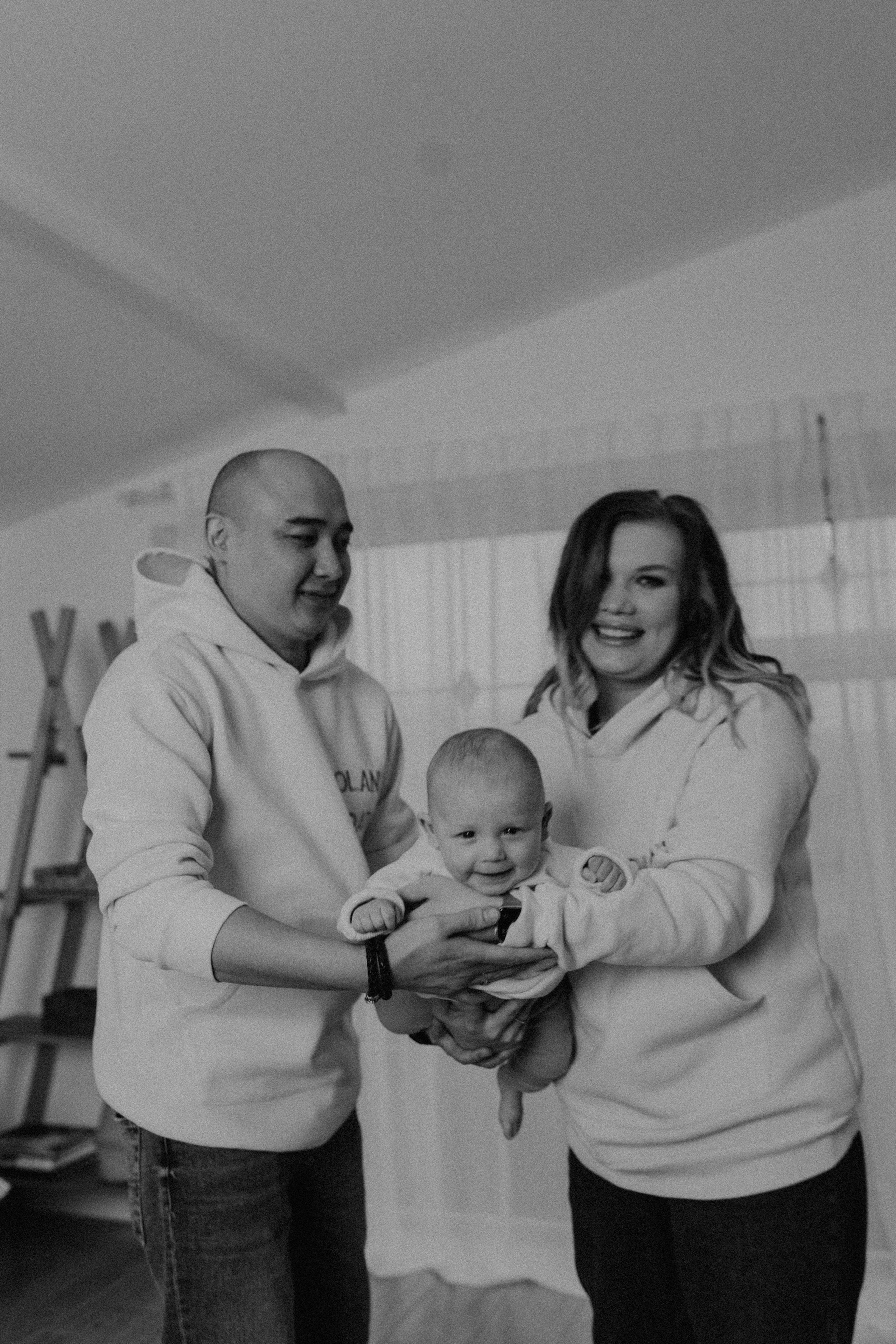 Семейные истории. Свадебный и семейный фотограф в Алматы Laura Dosmann