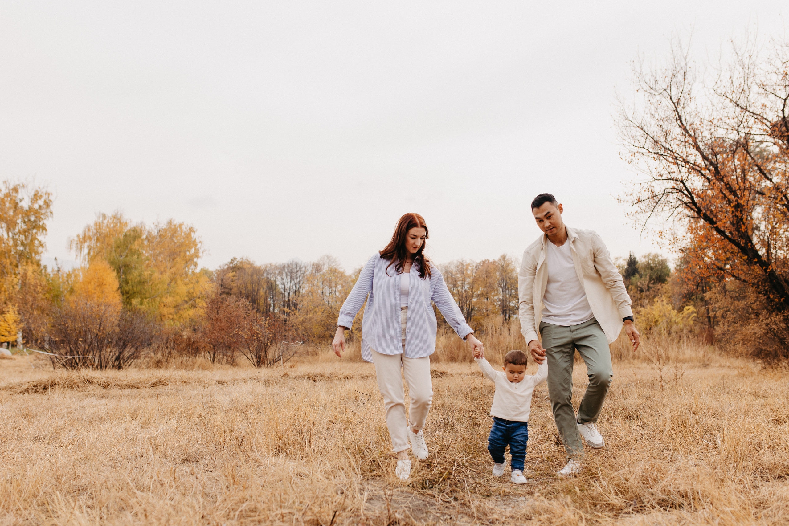 Семейные истории. Свадебный и семейный фотограф в Алматы Laura Dosmann