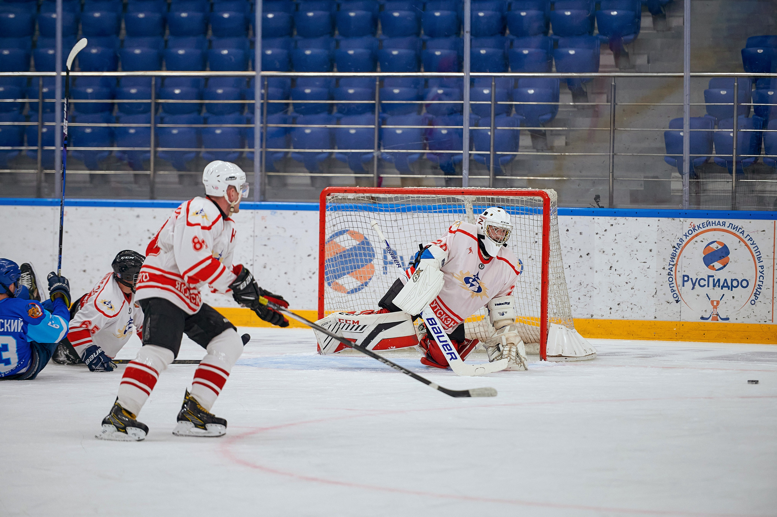 Портфолио репортажной фотосъёмки: Кристалл арена — Хоккей — РусГидро. Фотограф Яковлев Роман — Красноярск
