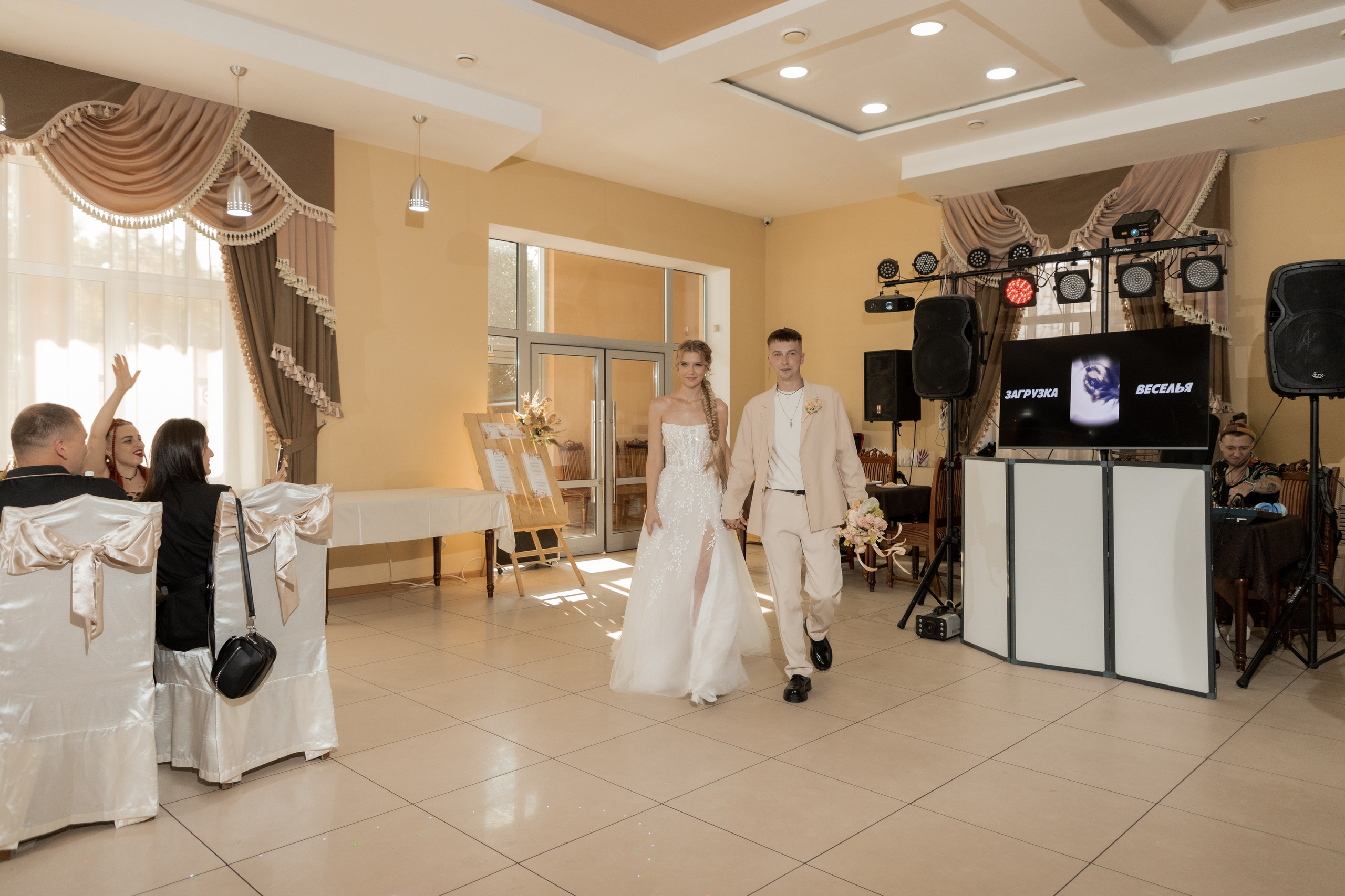 Роман и Александра (банкет). Свадебный фотограф Ангелина Сунгатулина | Саратов | Балаково | Вольск