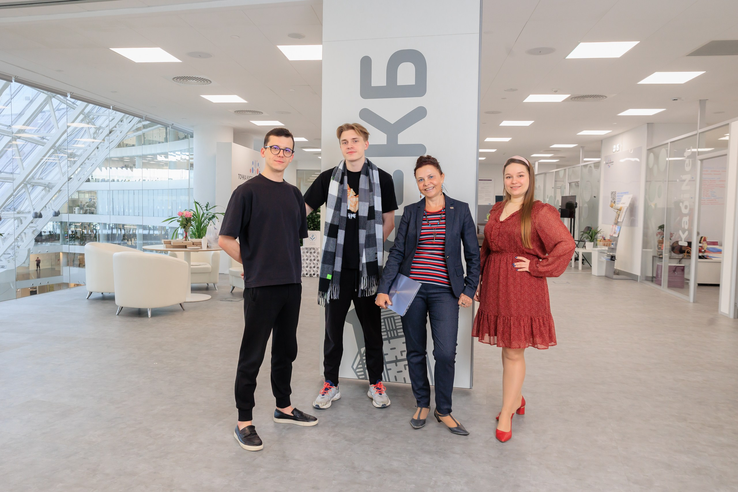 Сотрудники СОФПП. Контент для бизнеса в Екатеринбурге Полдень Медиа