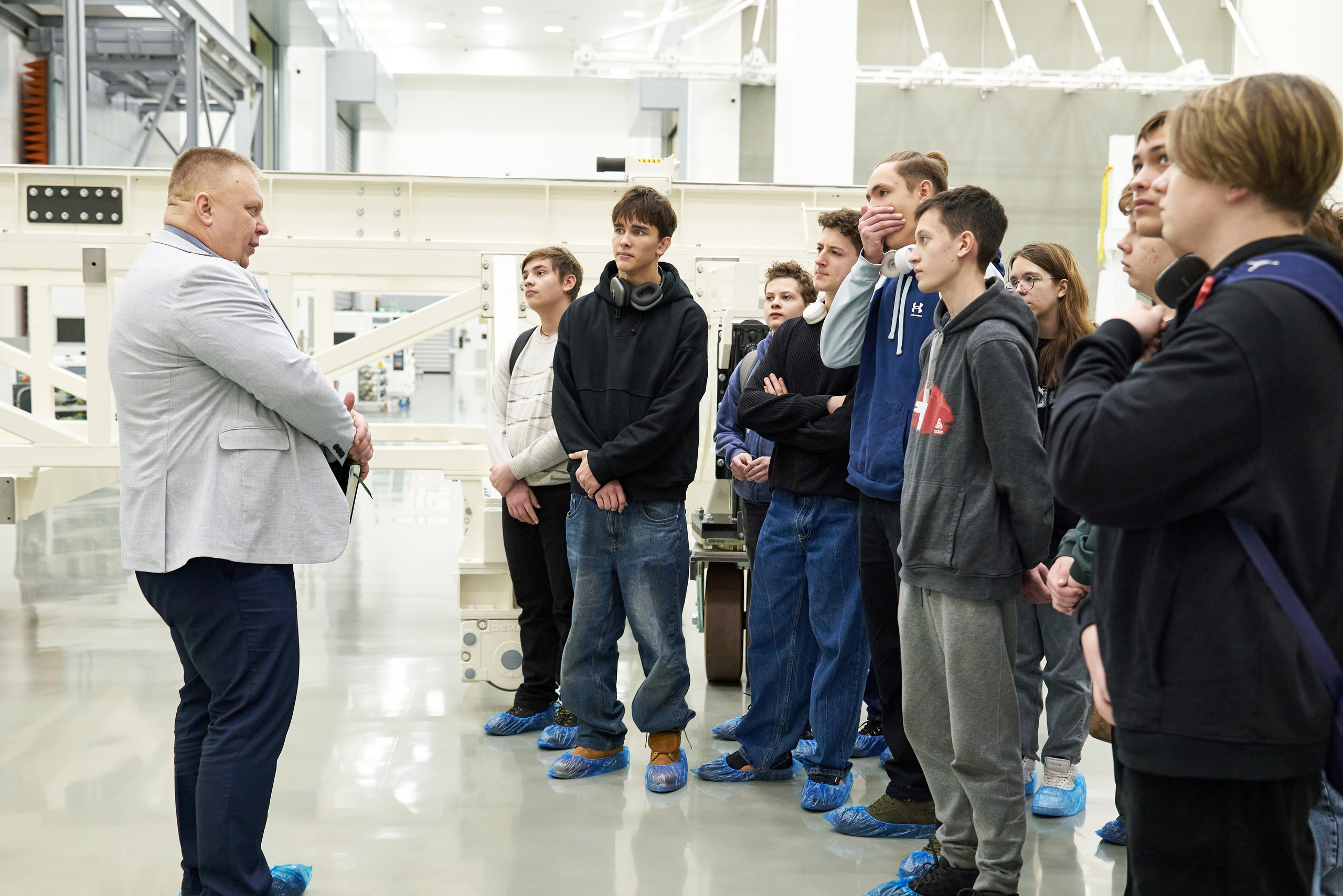 Экскурсия в «Газпром Космические системы». Фотограф Щёлково