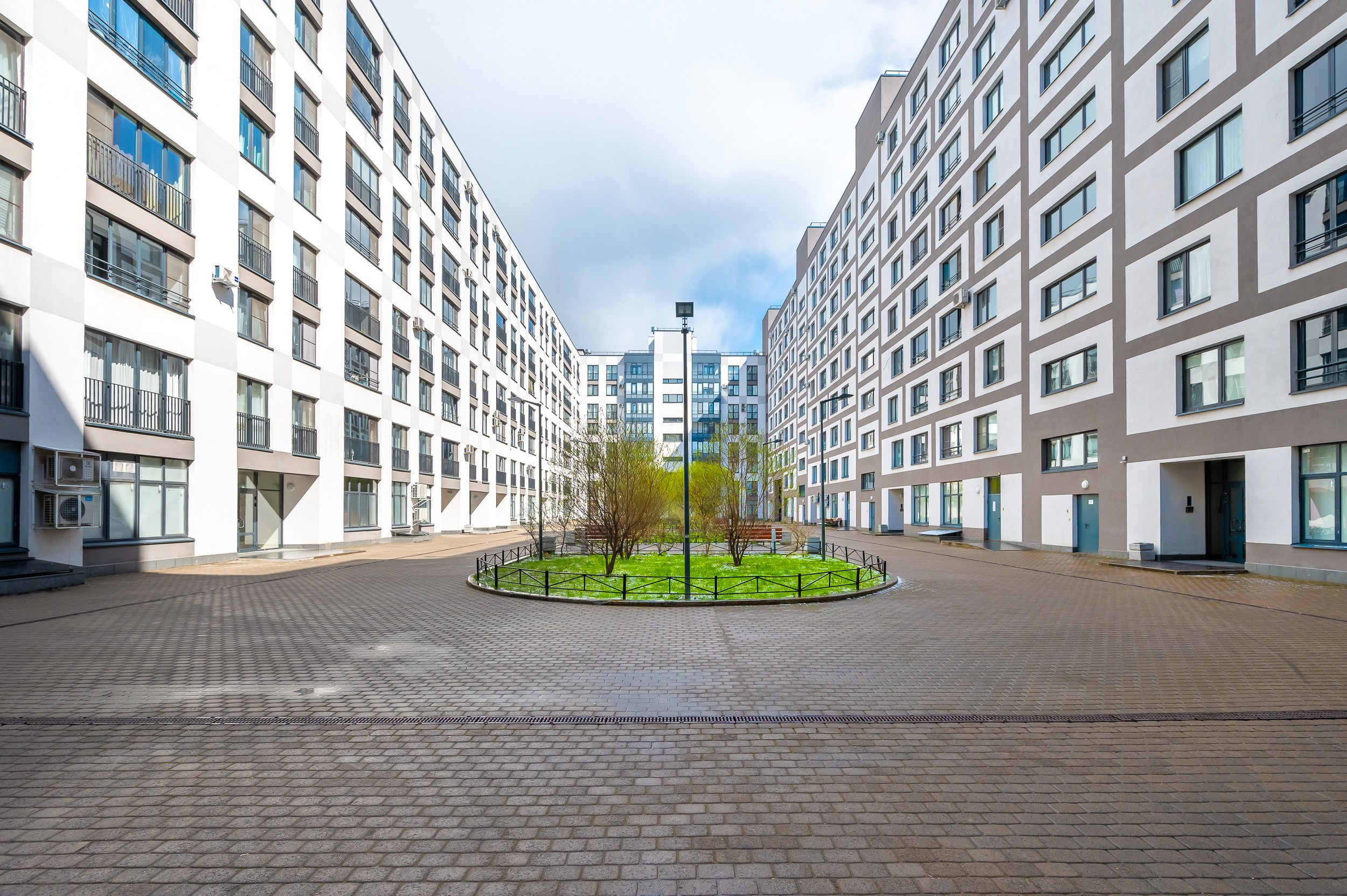 Квартира на продажу в Санкт-Петербурге. Интерьерный фотограф. Фото- видеосъемка недвижимости Санкт-Петербург