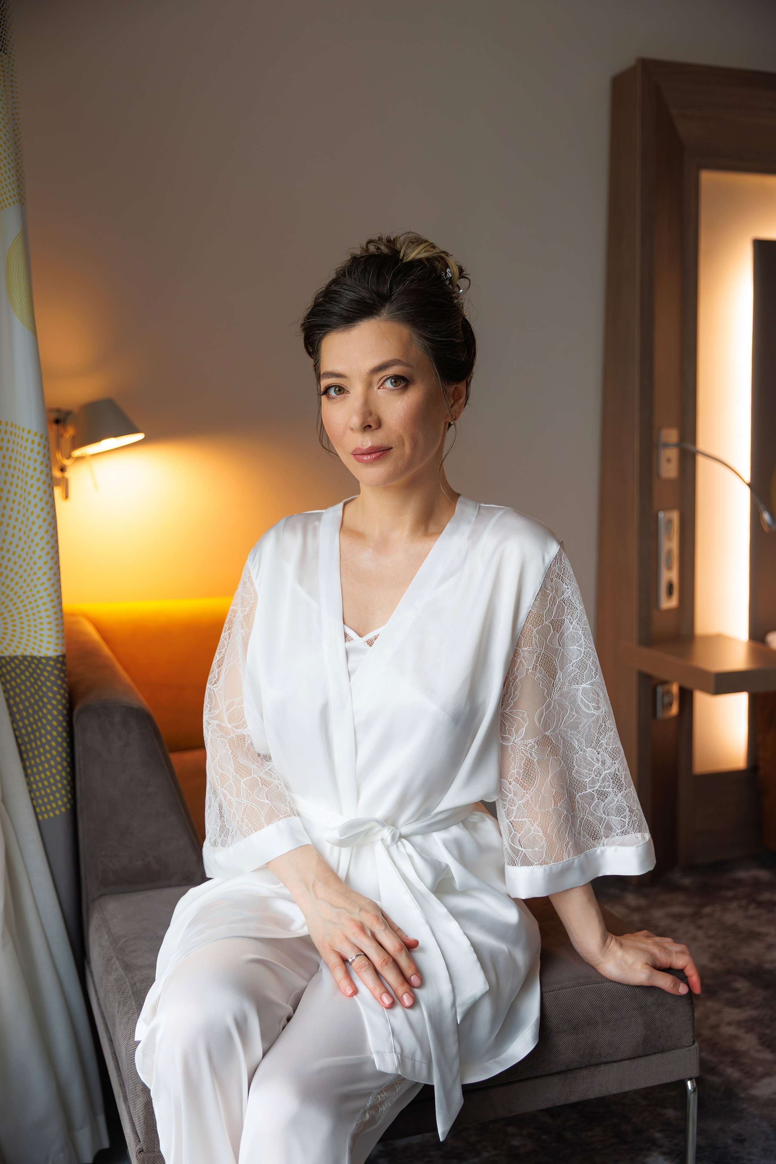 Свадебная фотосессия в библиотеке читальне им Пушкина. Свадебный фотограф Москва и МО Сергей Киржаев