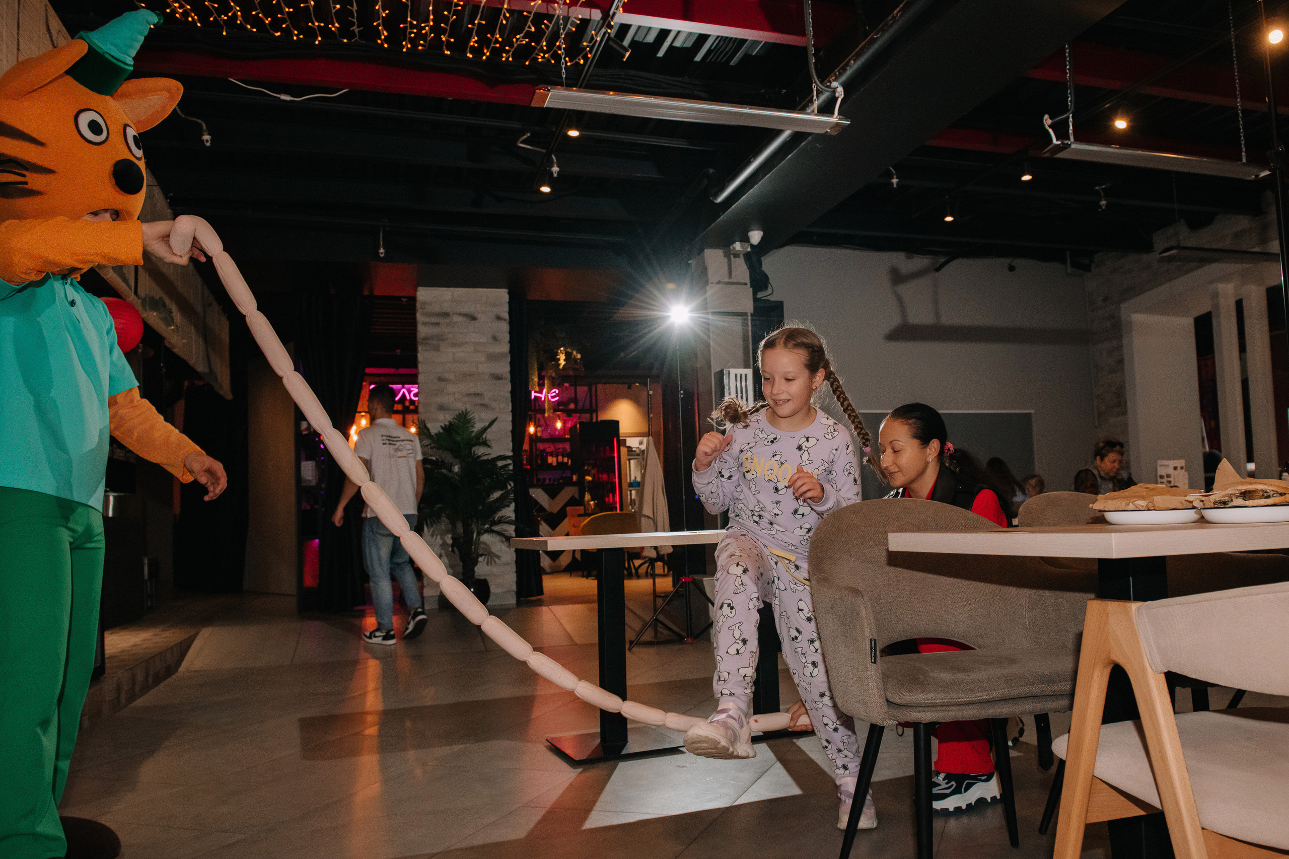 Гастродвор. Детский мастер-класс по приготовлению чикен шварма. Фотограф Валерия Голубева (Миронова)