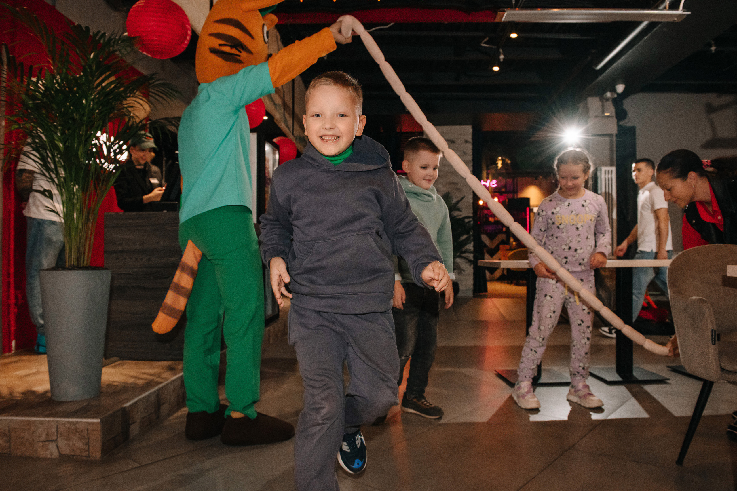 Гастродвор. Детский мастер-класс по приготовлению чикен шварма. Фотограф Валерия Голубева (Миронова)