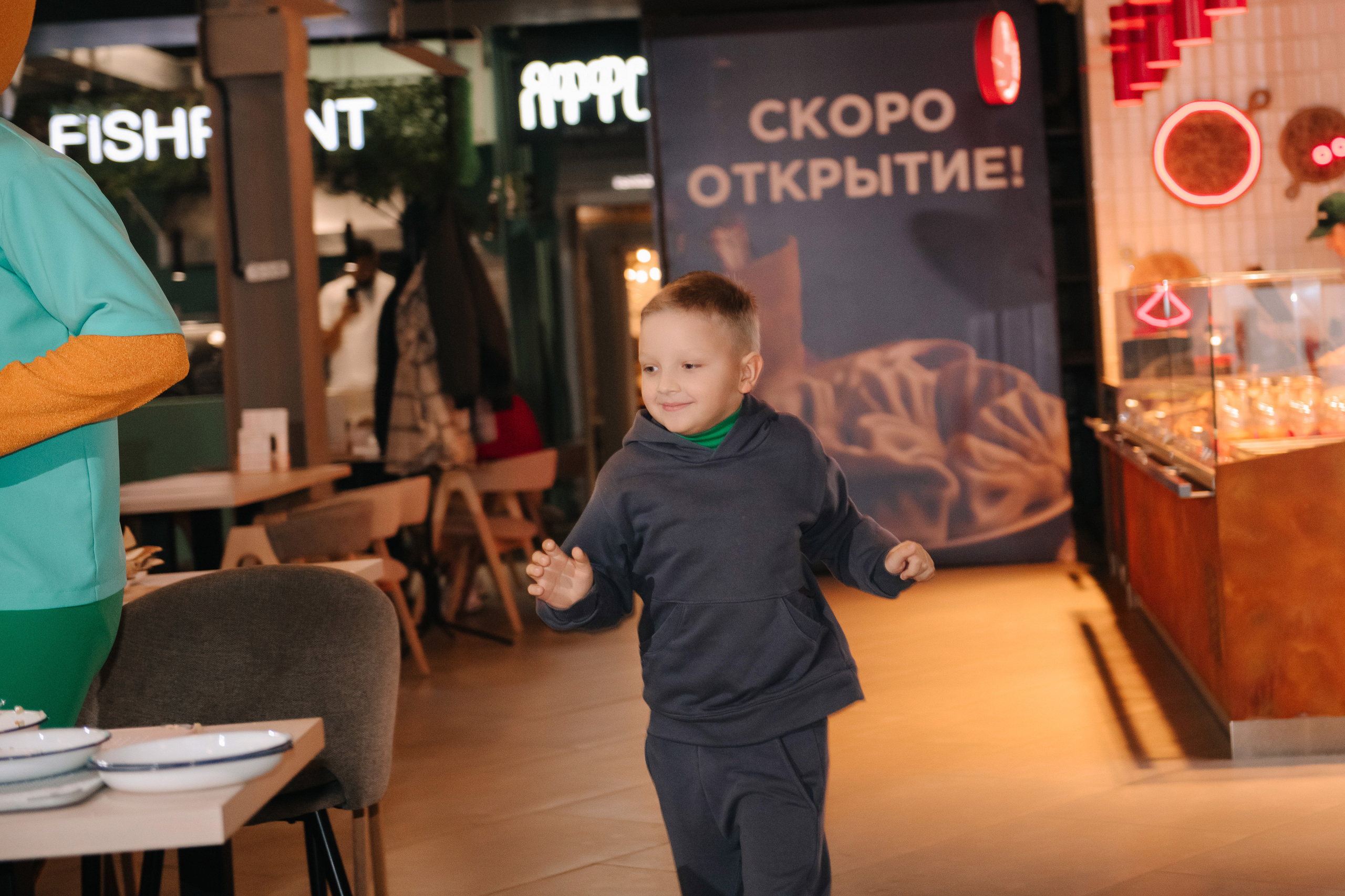 Гастродвор. Детский мастер-класс по приготовлению чикен шварма. Фотограф Валерия Голубева (Миронова)