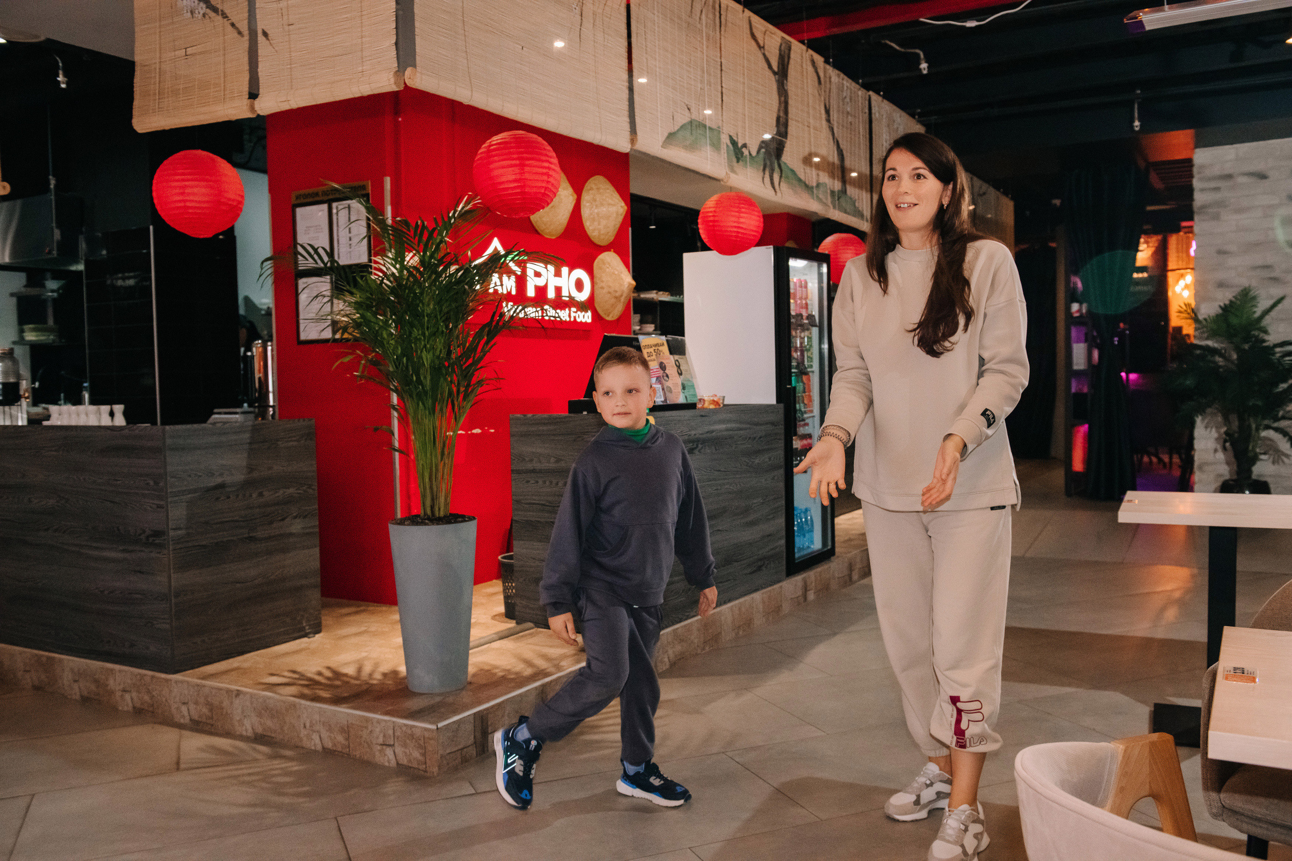 Гастродвор. Детский мастер-класс по приготовлению чикен шварма. Фотограф Валерия Голубева (Миронова)