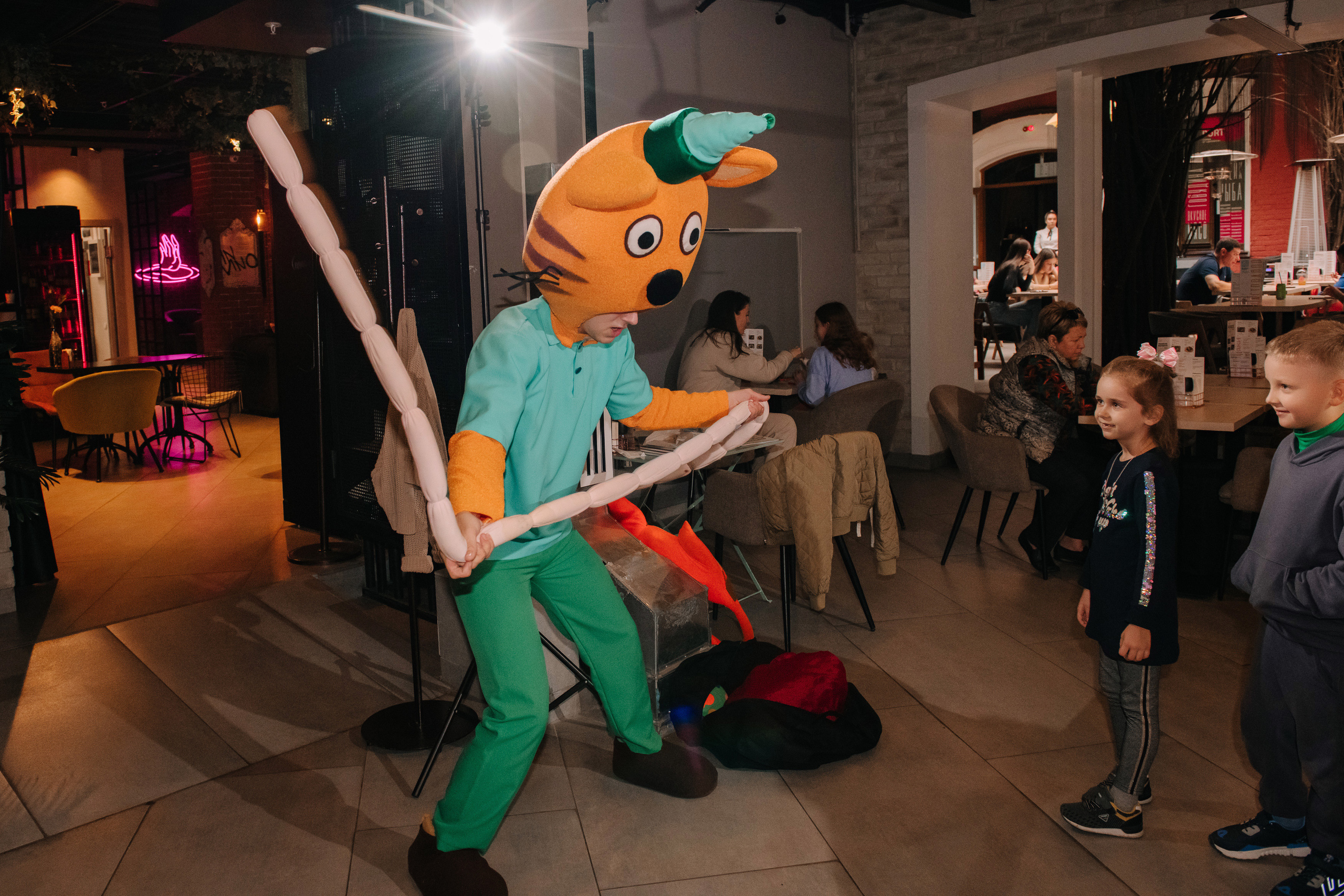 Гастродвор. Детский мастер-класс по приготовлению чикен шварма. Фотограф Валерия Голубева (Миронова)