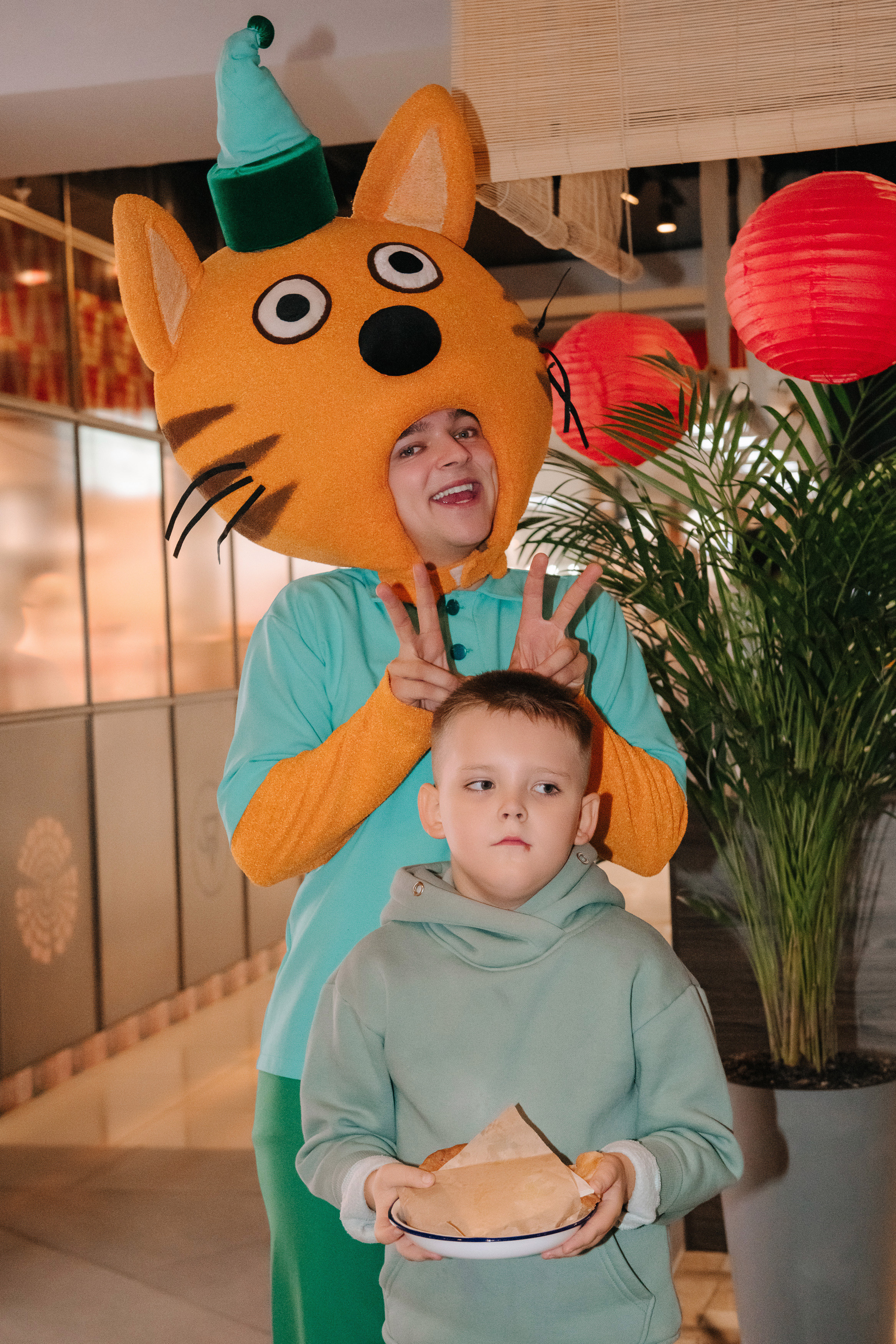 Гастродвор. Детский мастер-класс по приготовлению чикен шварма. Фотограф Валерия Голубева (Миронова)