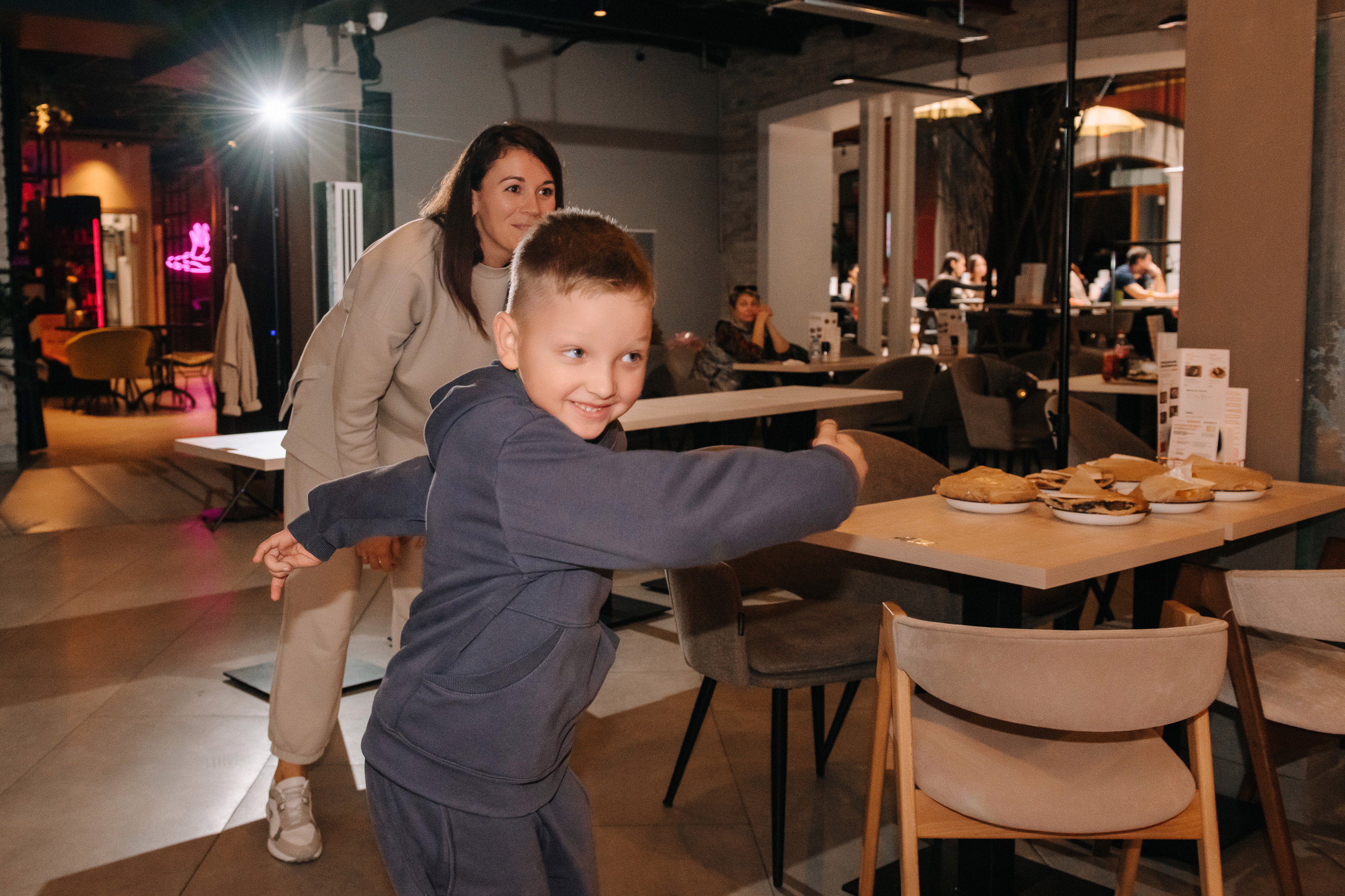 Гастродвор. Детский мастер-класс по приготовлению чикен шварма. Фотограф Валерия Голубева (Миронова)