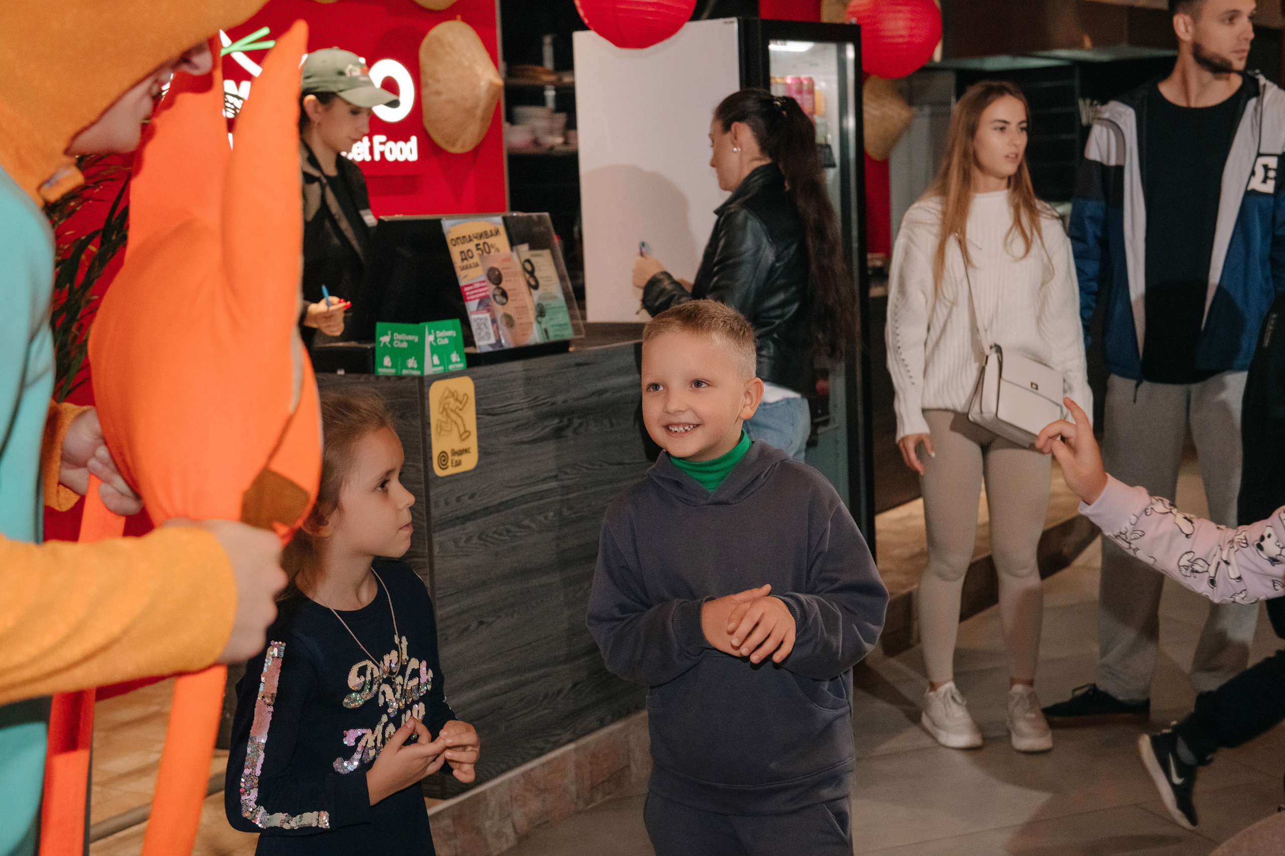 Гастродвор. Детский мастер-класс по приготовлению чикен шварма. Фотограф Валерия Голубева (Миронова)