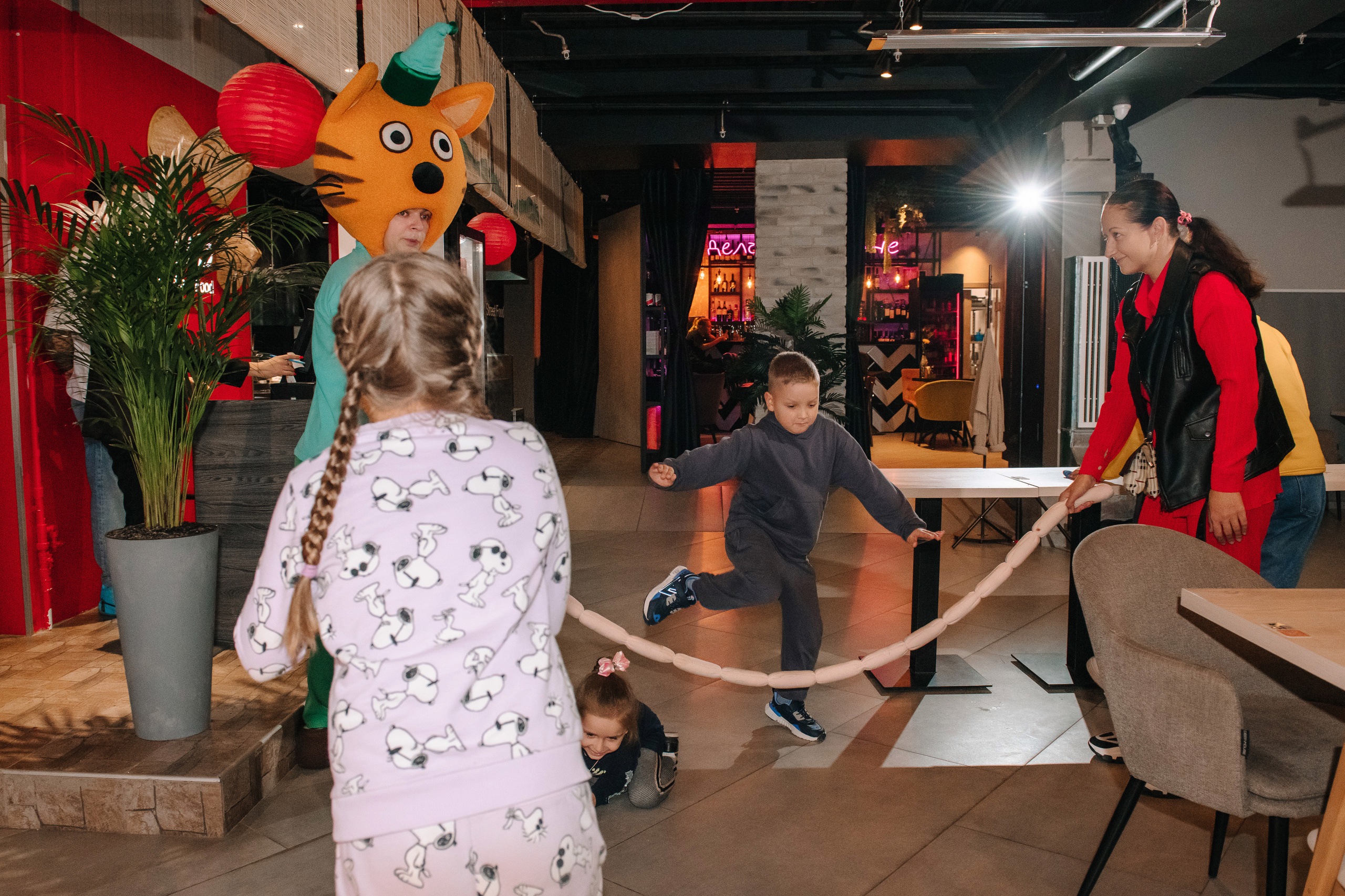 Гастродвор. Детский мастер-класс по приготовлению чикен шварма. Фотограф Валерия Голубева (Миронова)