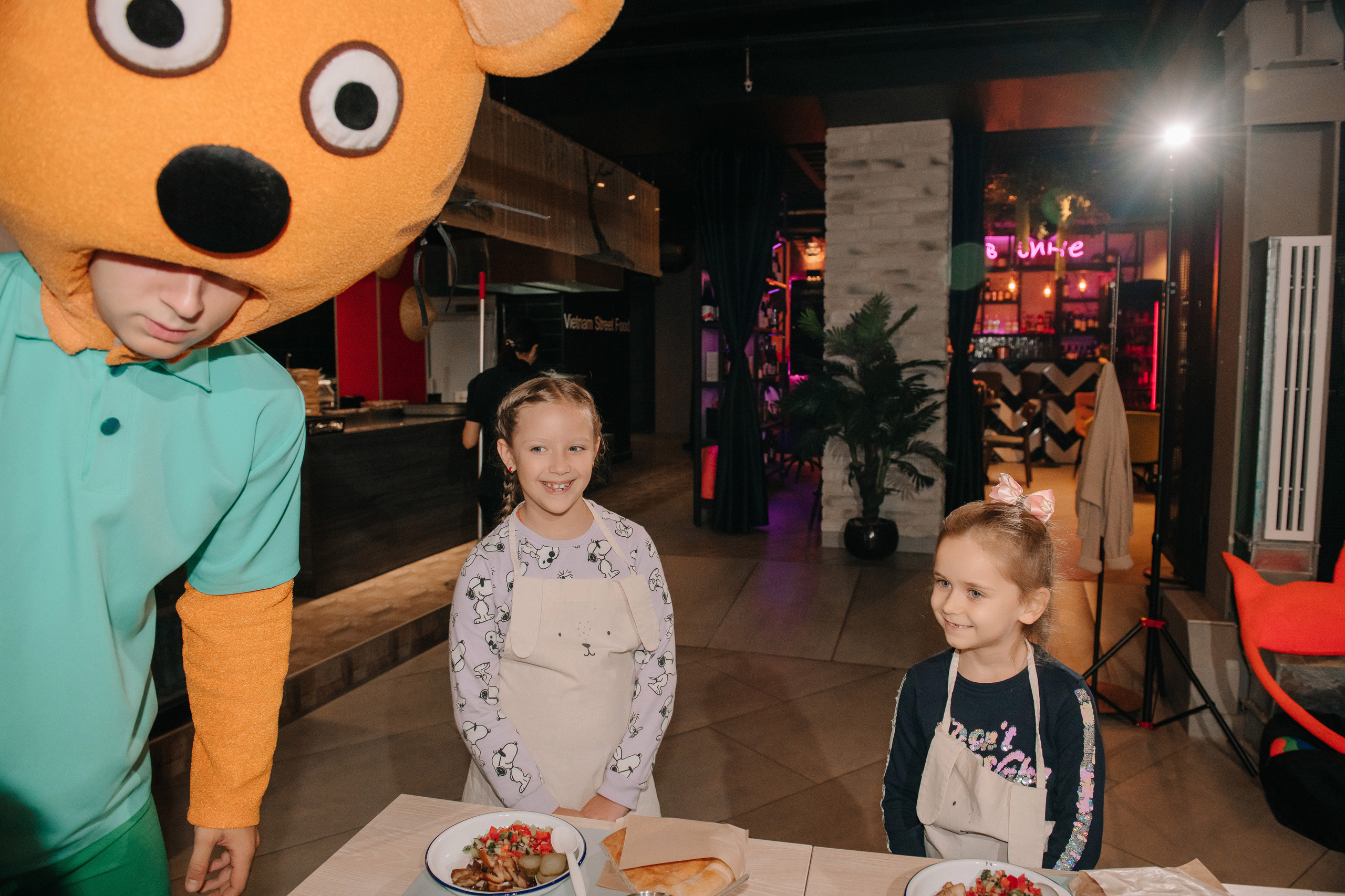 Гастродвор. Детский мастер-класс по приготовлению чикен шварма. Фотограф Валерия Голубева (Миронова)