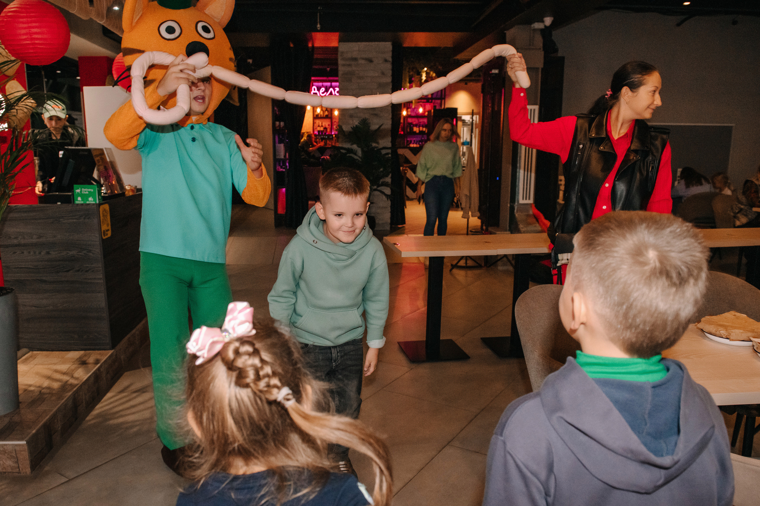 Гастродвор. Детский мастер-класс по приготовлению чикен шварма. Фотограф Валерия Голубева (Миронова)