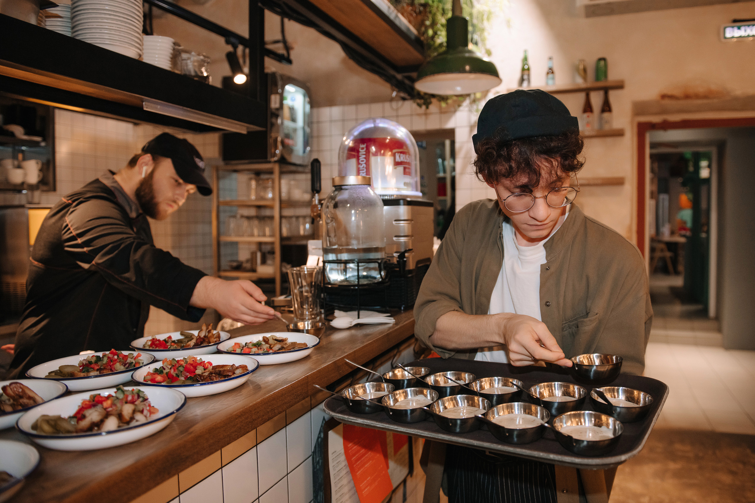 Гастродвор. Детский мастер-класс по приготовлению чикен шварма. Фотограф Валерия Голубева (Миронова)