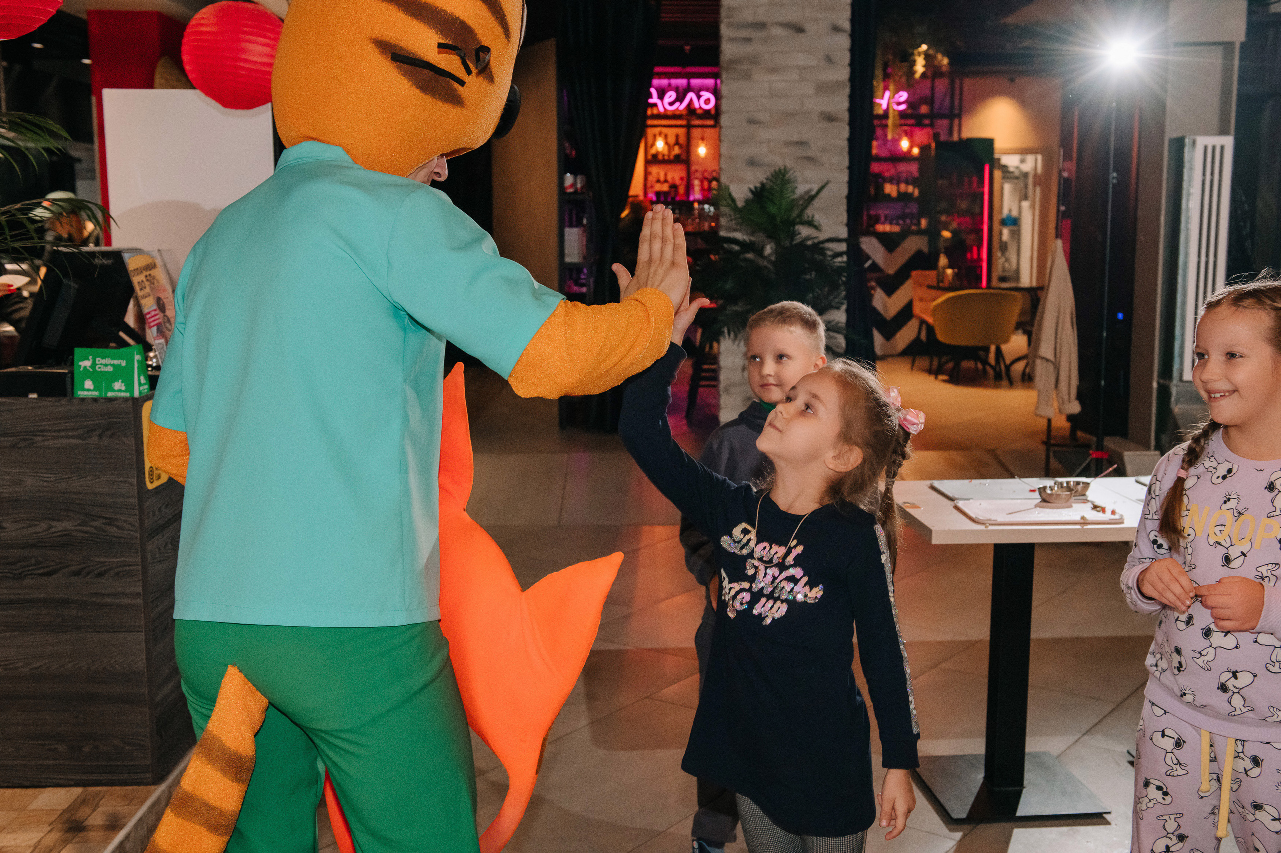 Гастродвор. Детский мастер-класс по приготовлению чикен шварма. Фотограф Валерия Голубева (Миронова)