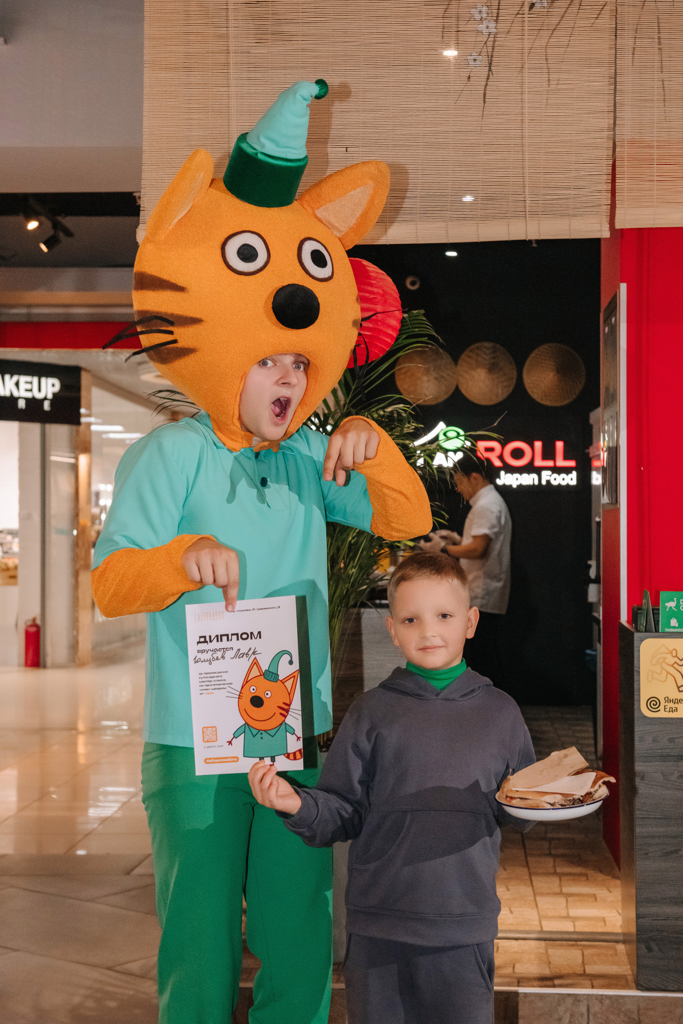 Гастродвор. Детский мастер-класс по приготовлению чикен шварма. Фотограф Валерия Голубева (Миронова)