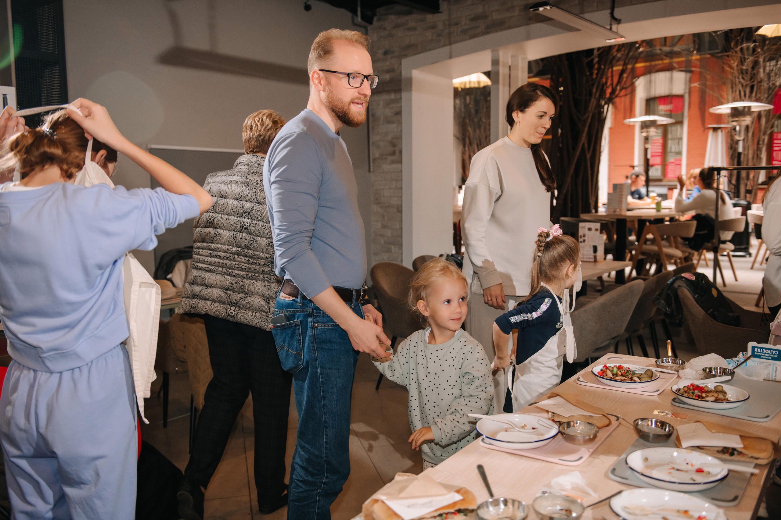 Гастродвор. Детский мастер-класс по приготовлению чикен шварма. Фотограф Валерия Голубева (Миронова)