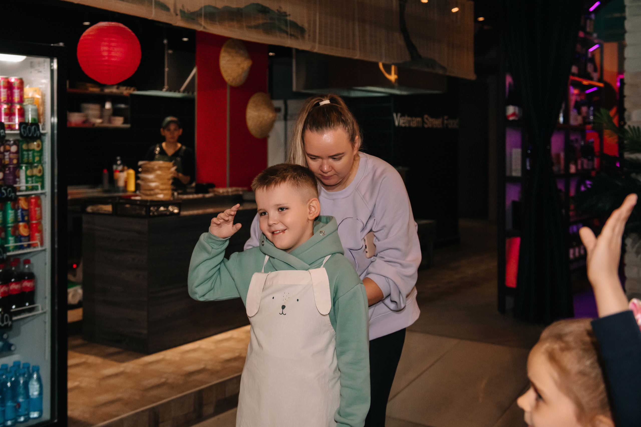 Гастродвор. Детский мастер-класс по приготовлению чикен шварма. Фотограф Валерия Голубева (Миронова)