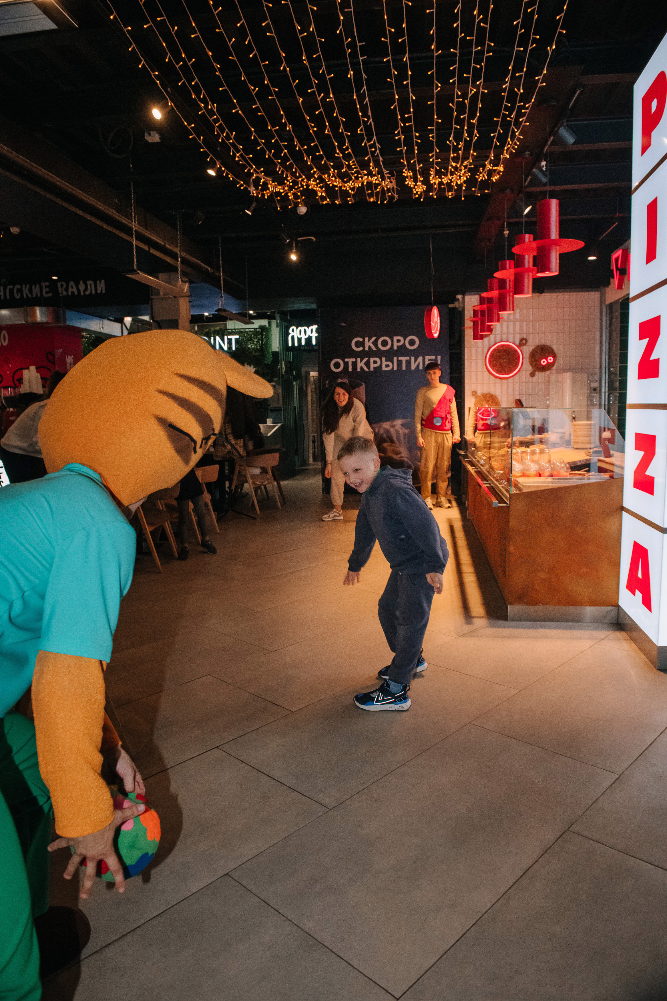 Гастродвор. Детский мастер-класс по приготовлению чикен шварма. Фотограф Валерия Голубева (Миронова)