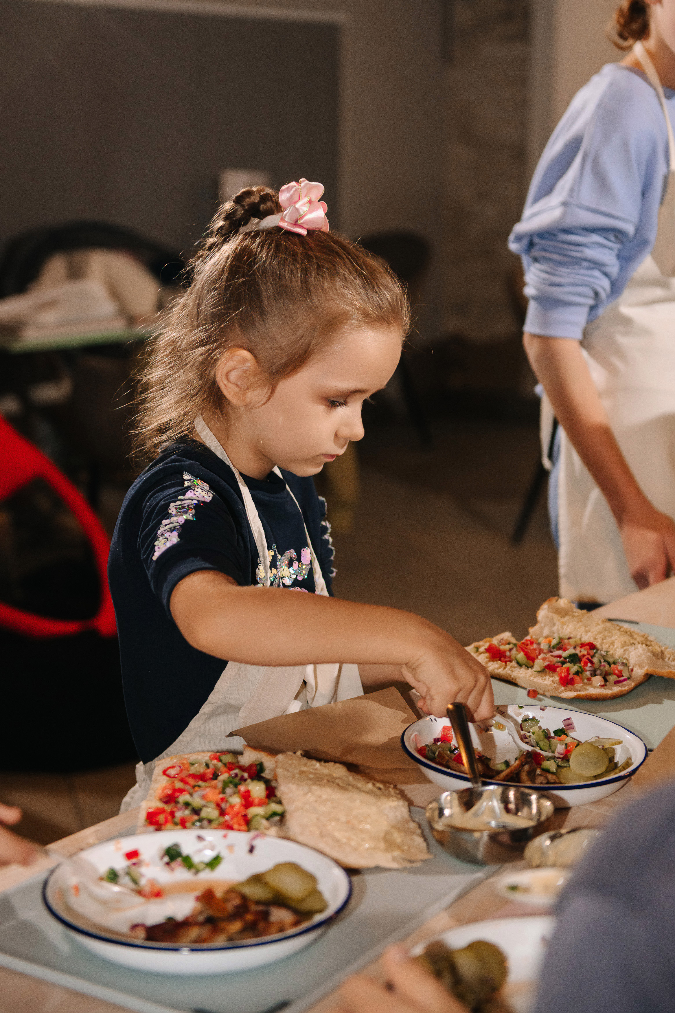 Гастродвор. Детский мастер-класс по приготовлению чикен шварма. Фотограф Валерия Голубева (Миронова)