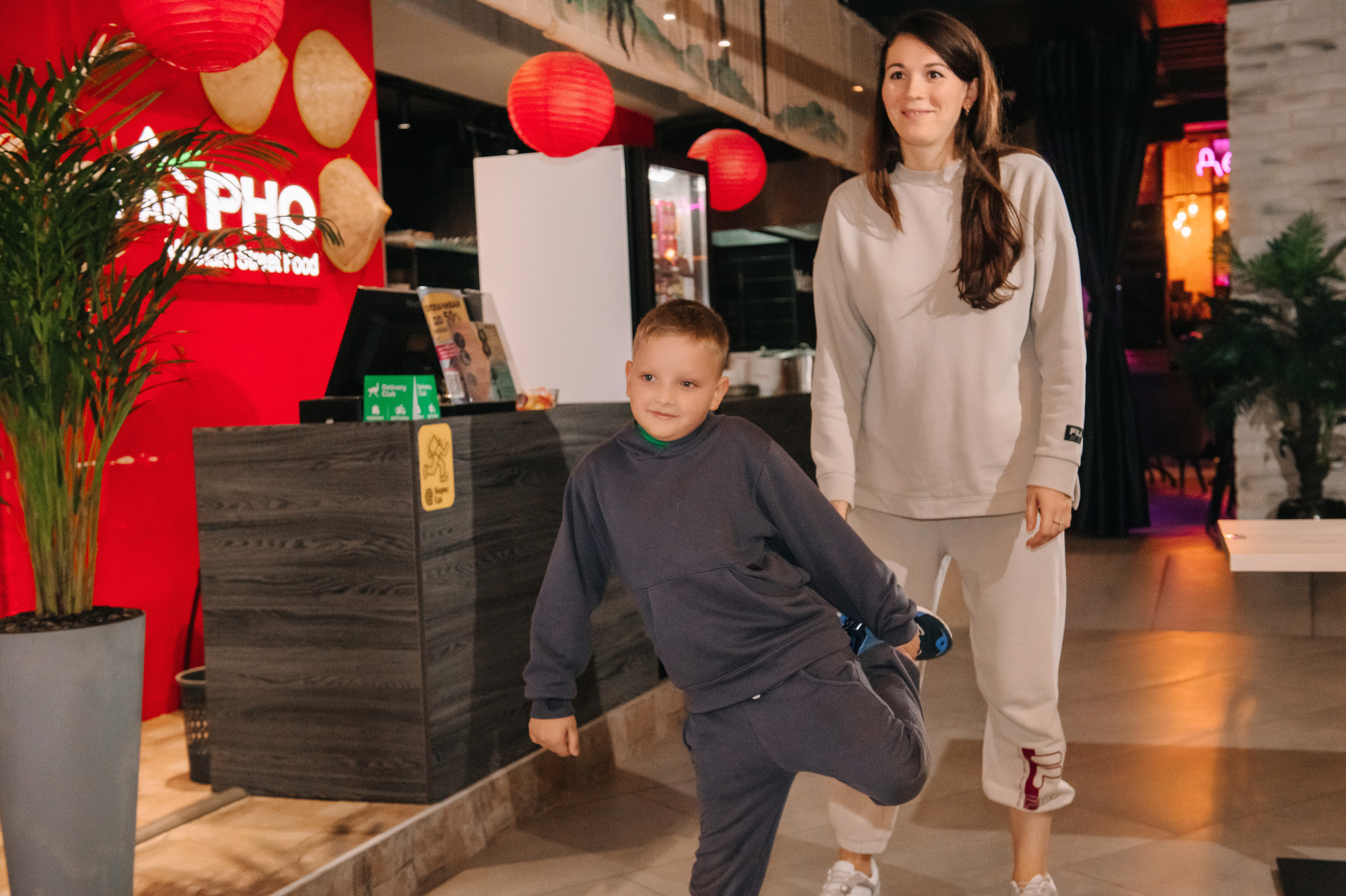 Гастродвор. Детский мастер-класс по приготовлению чикен шварма. Фотограф Валерия Голубева (Миронова)