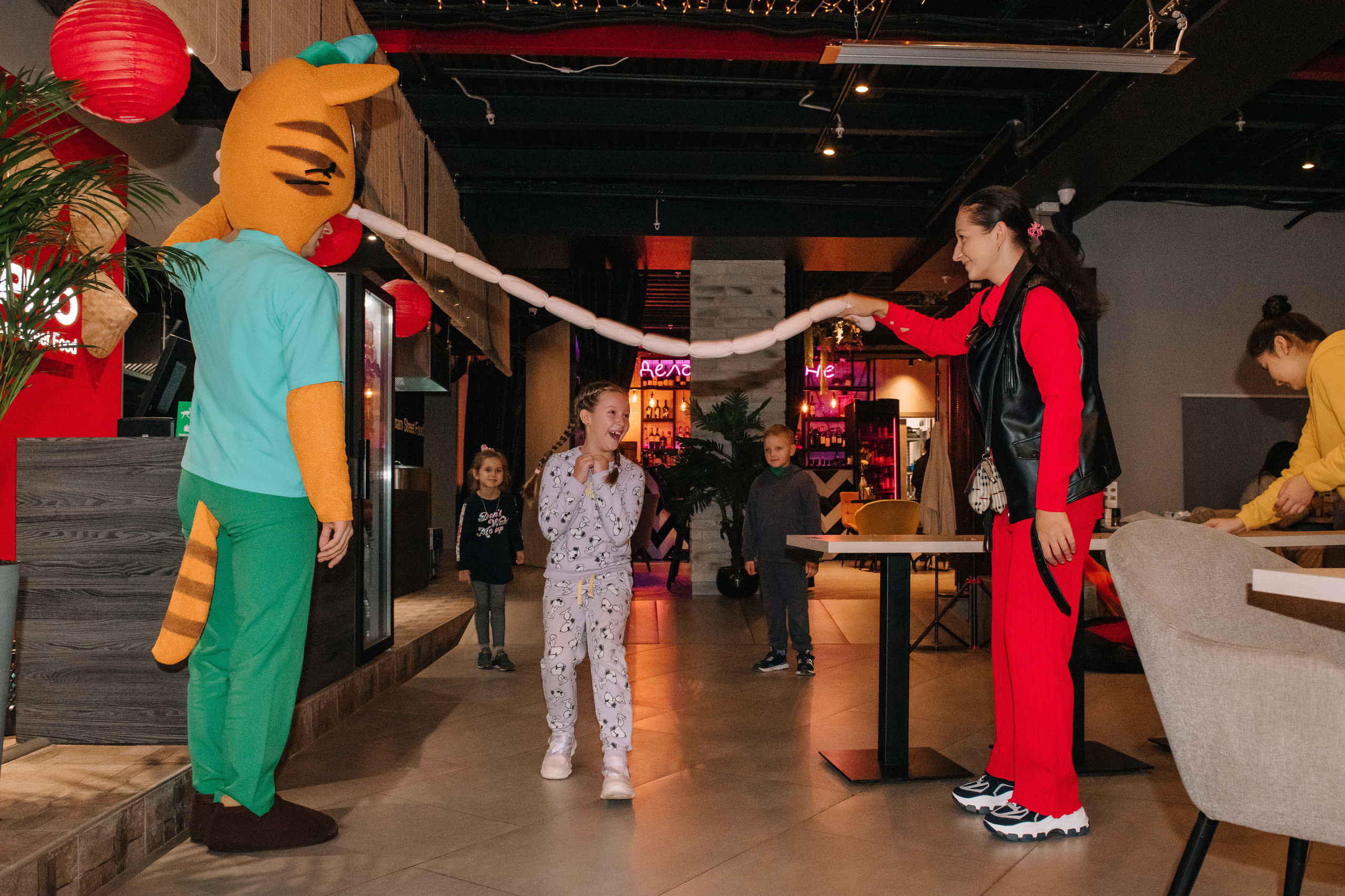 Гастродвор. Детский мастер-класс по приготовлению чикен шварма. Фотограф Валерия Голубева (Миронова)