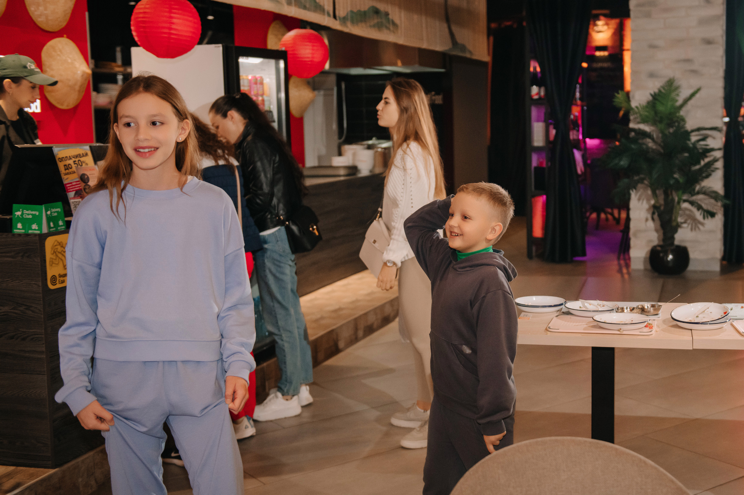 Гастродвор. Детский мастер-класс по приготовлению чикен шварма. Фотограф Валерия Голубева (Миронова)