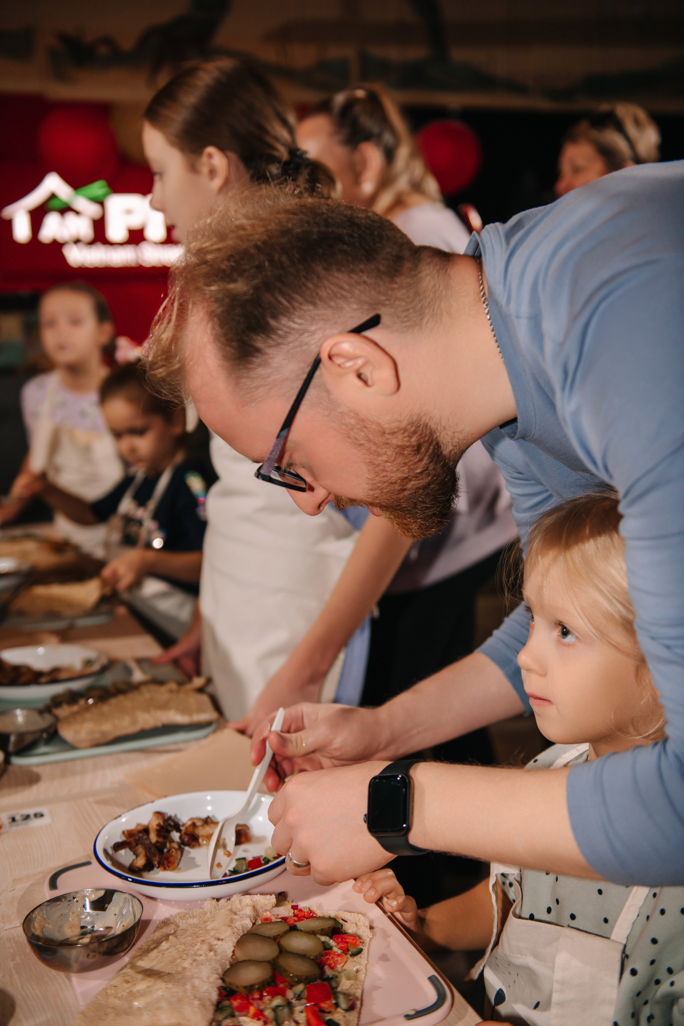 Гастродвор. Детский мастер-класс по приготовлению чикен шварма. Фотограф Валерия Голубева (Миронова)