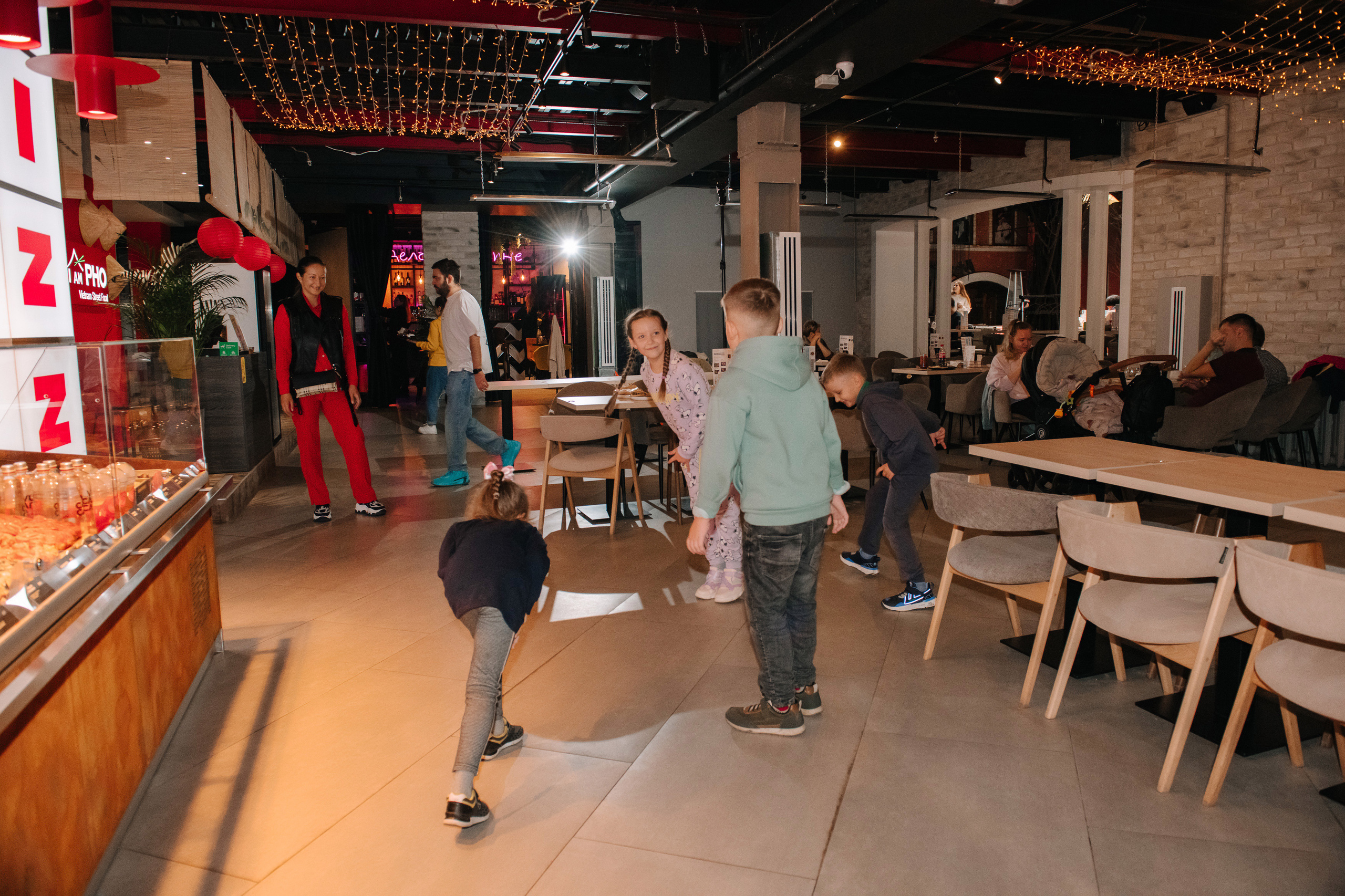 Гастродвор. Детский мастер-класс по приготовлению чикен шварма. Фотограф Валерия Голубева (Миронова)