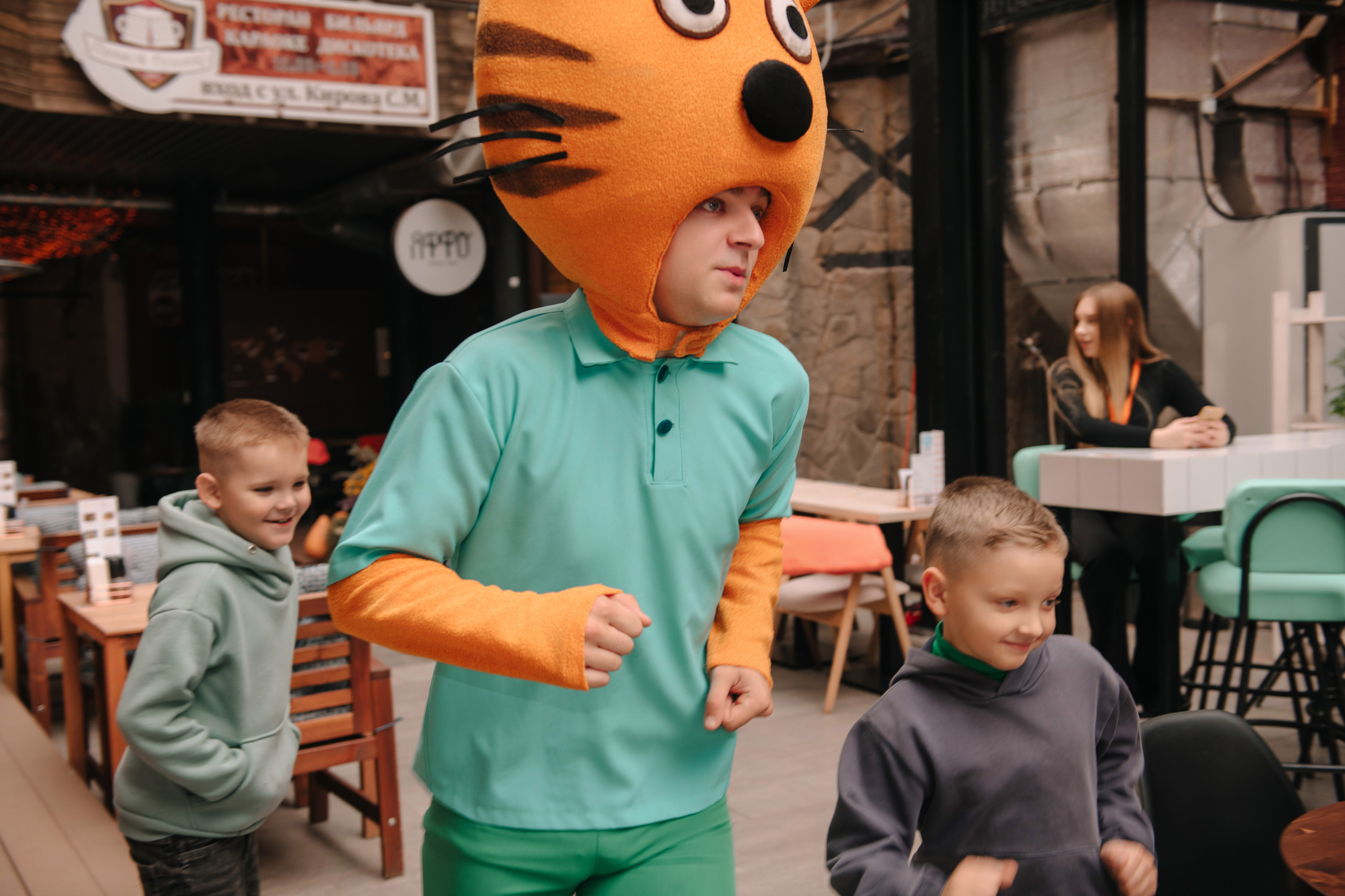 Гастродвор. Детский мастер-класс по приготовлению чикен шварма. Фотограф Валерия Голубева (Миронова)