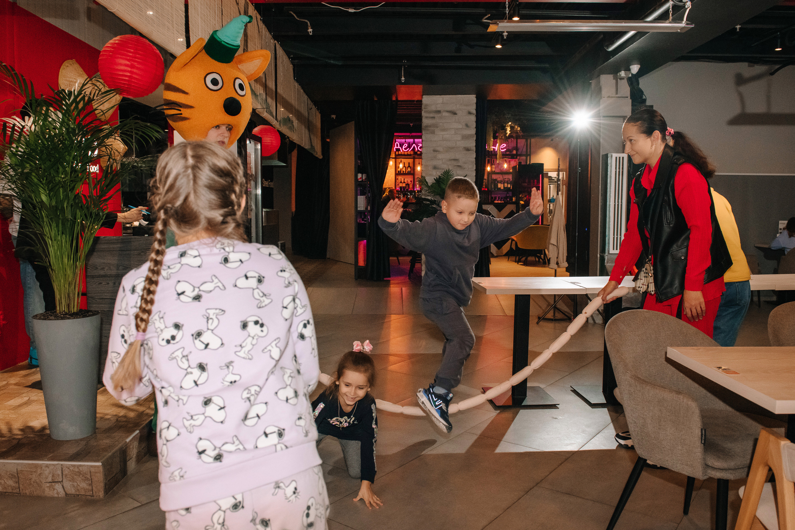 Гастродвор. Детский мастер-класс по приготовлению чикен шварма. Фотограф Валерия Голубева (Миронова)