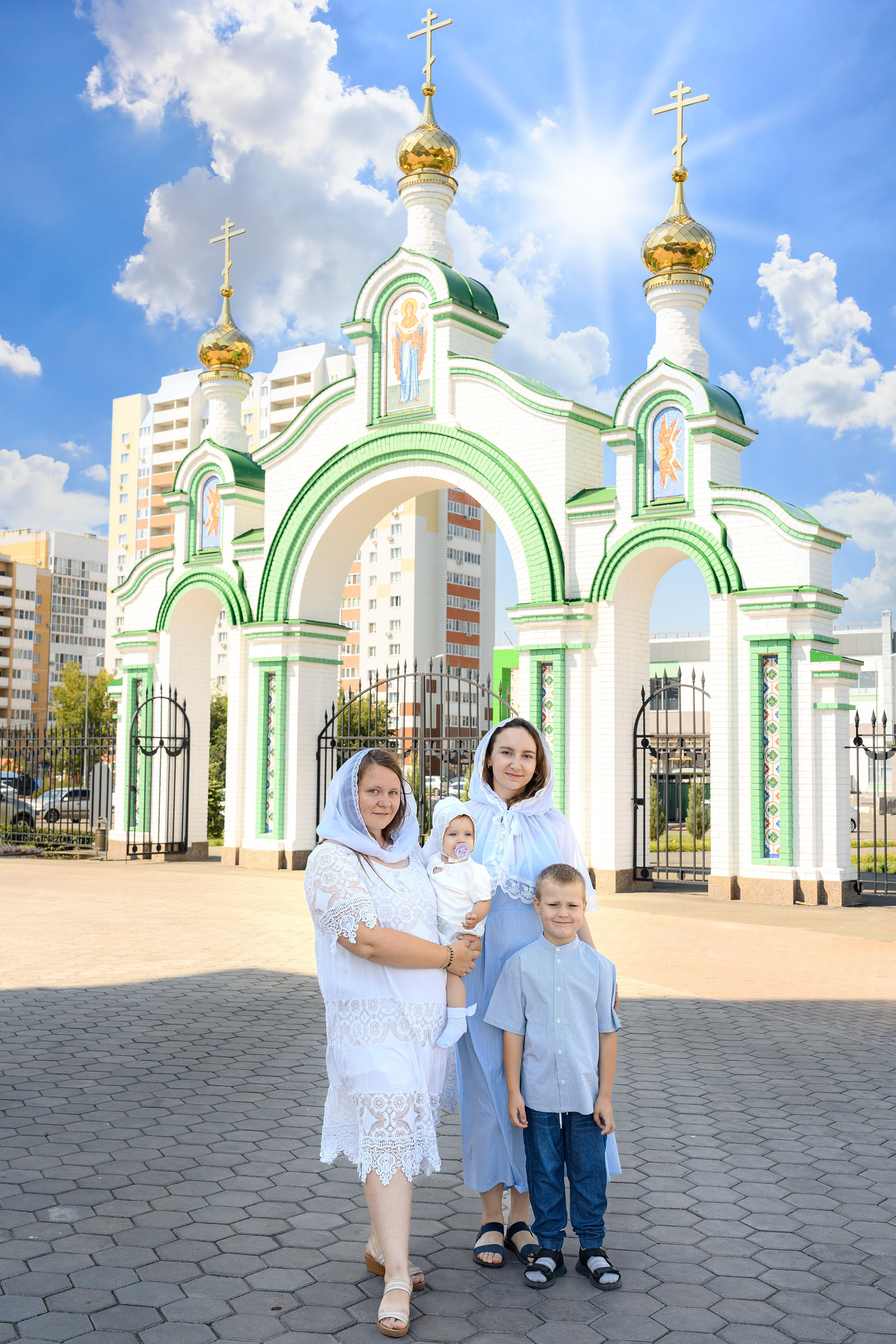 Крещение и венчание. Фотограф крещение, венчание, свадьба, школьные фото, 18+