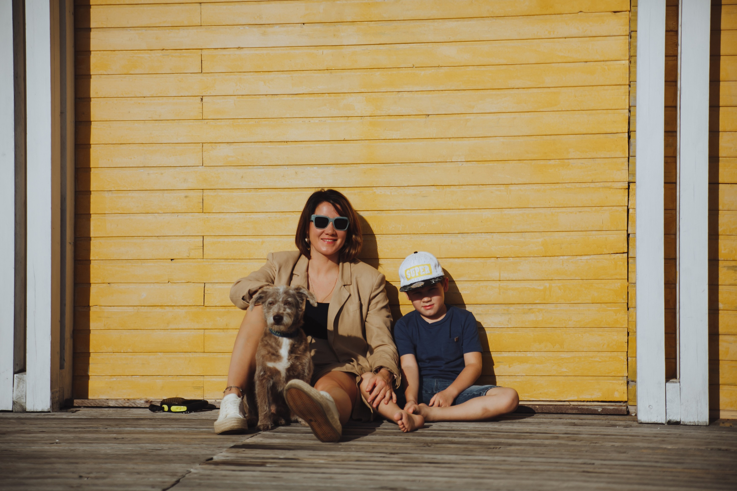 Семейная прогулка с собакой. Семейный фотограф, свадебный фотограф, женский портрет в Санкт-Петербу