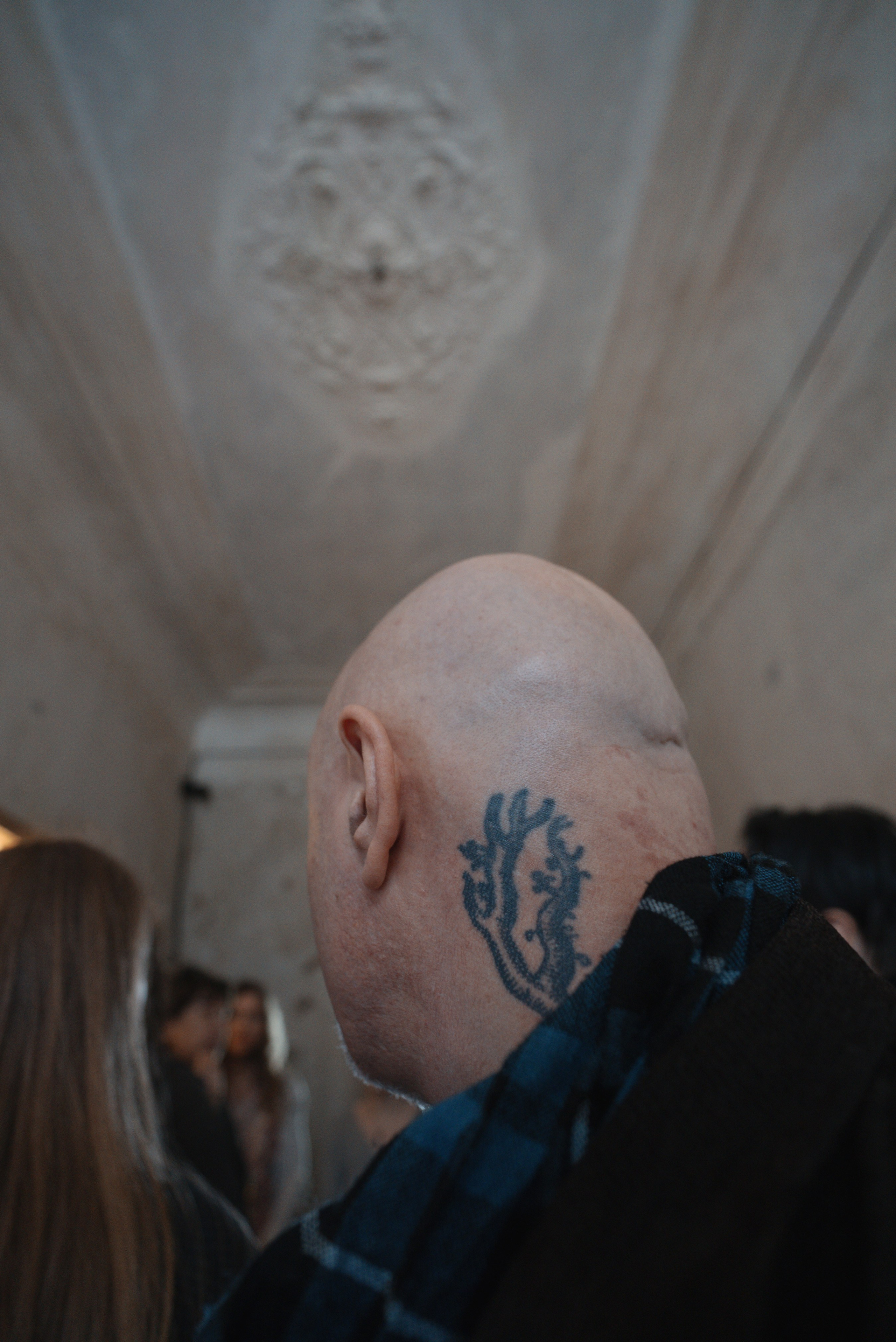 2026. Стрит-фотография, полная абсурда, идиотизма и красоты