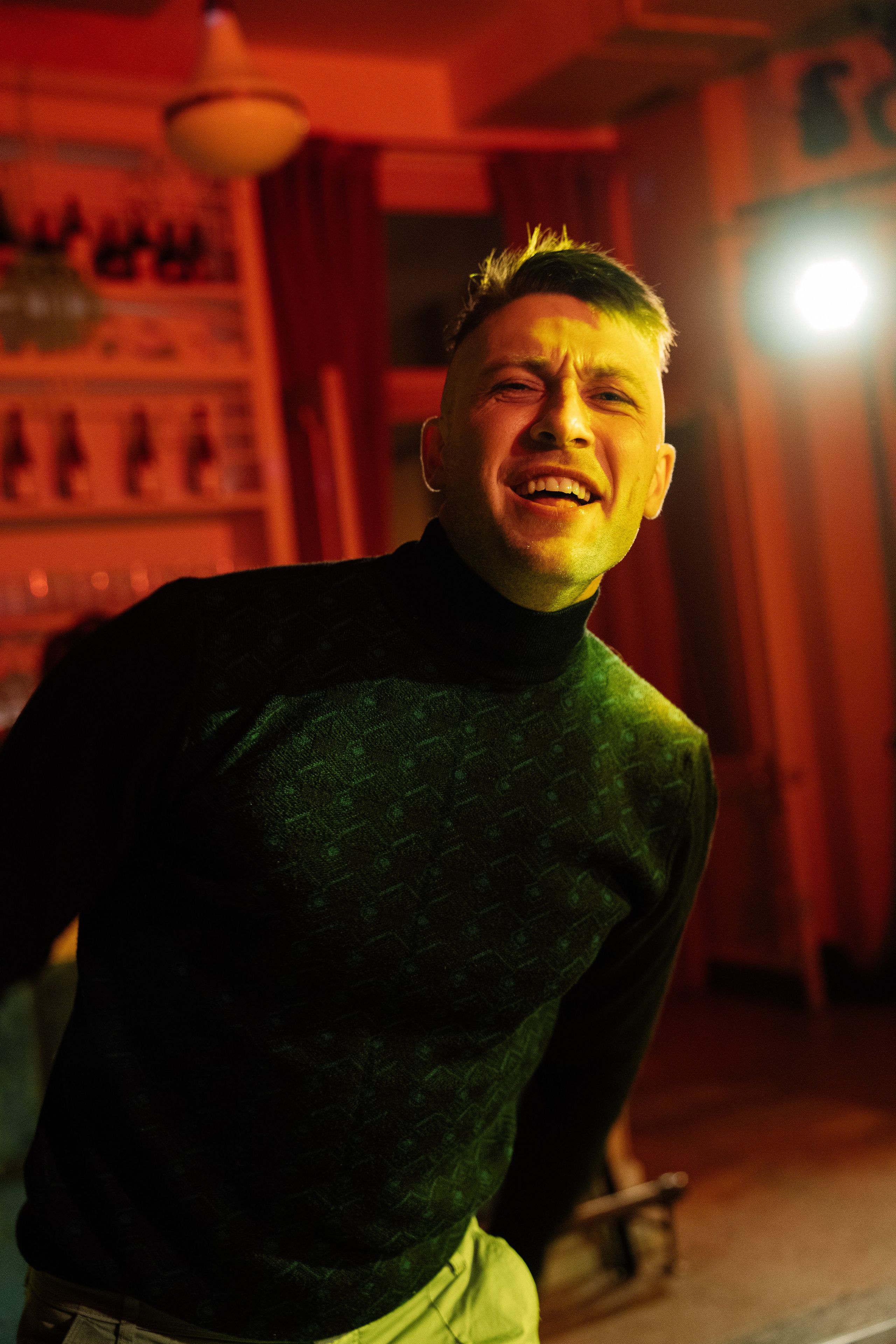 Свадьба в сошиал клабе. Свадебный фотограф организатор в Санкт-Петербурге Ассоль Опарина