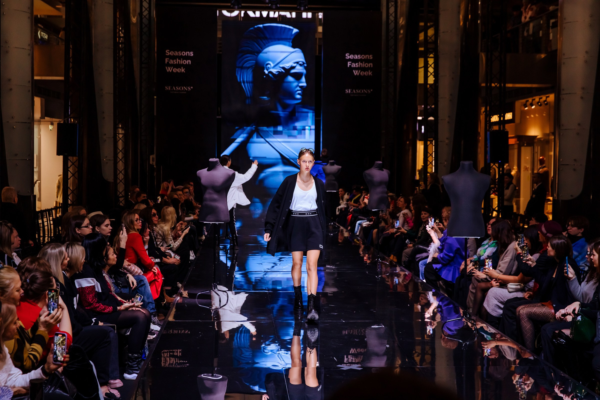 SFW. Любовь Чуляева — свадебный фотограф в Москве и Европе