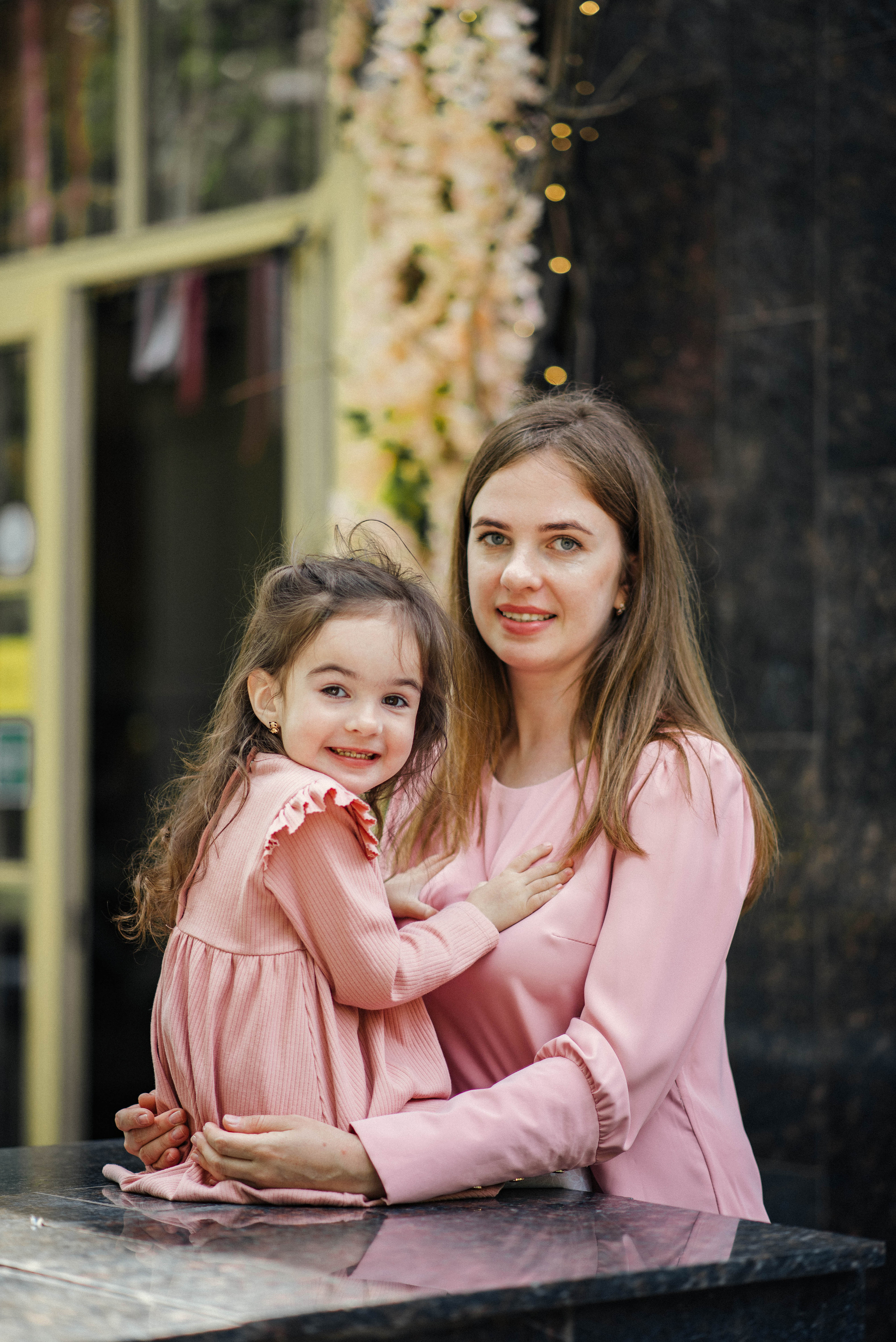 Виктория и Марианна. Главная